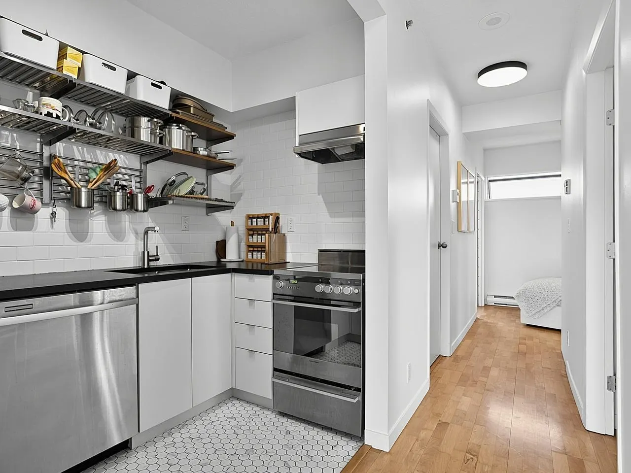 1150 Bute Street #501