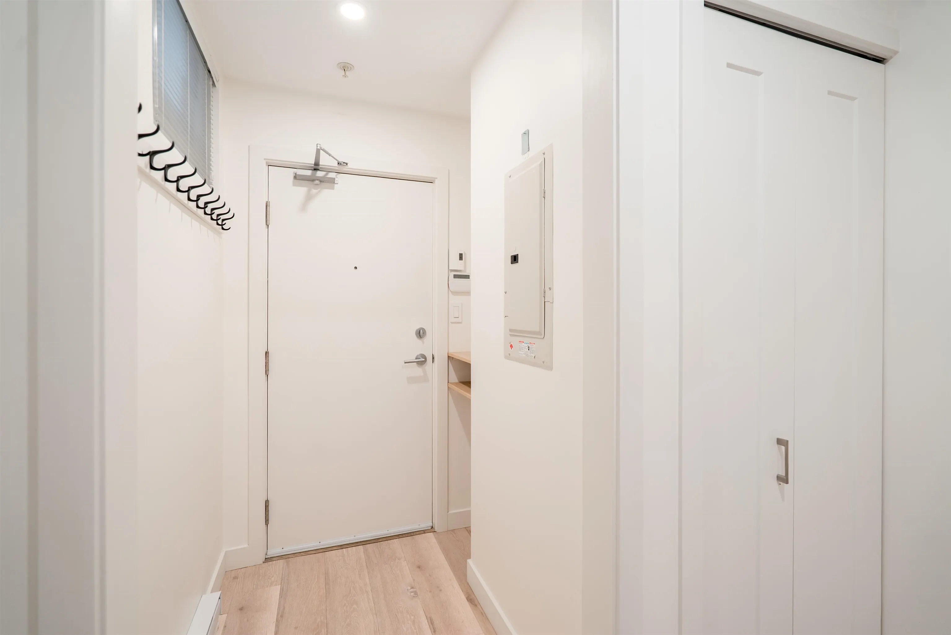 562 E 7th Avenue #101