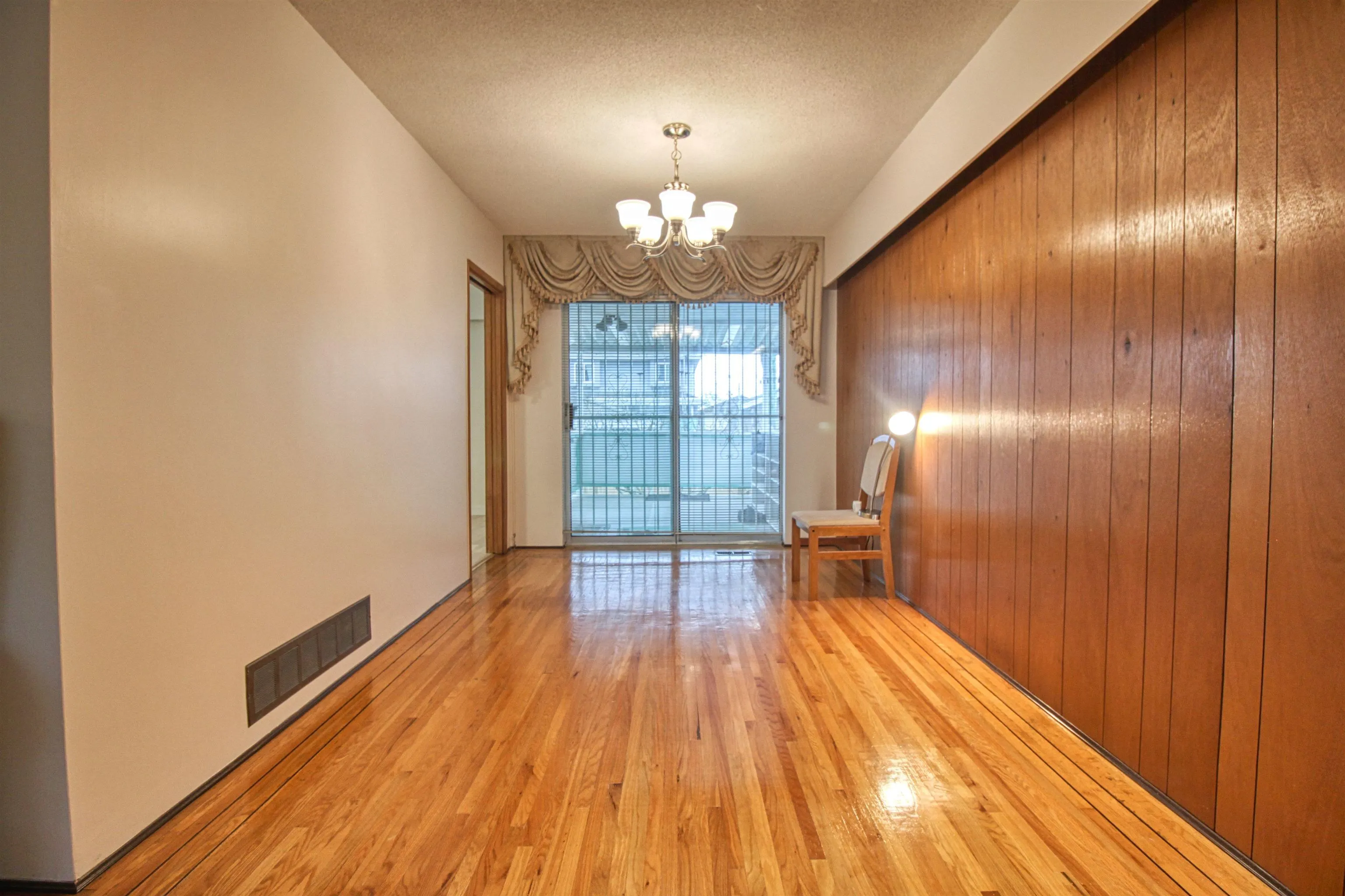 904 E 52nd Avenue #Top