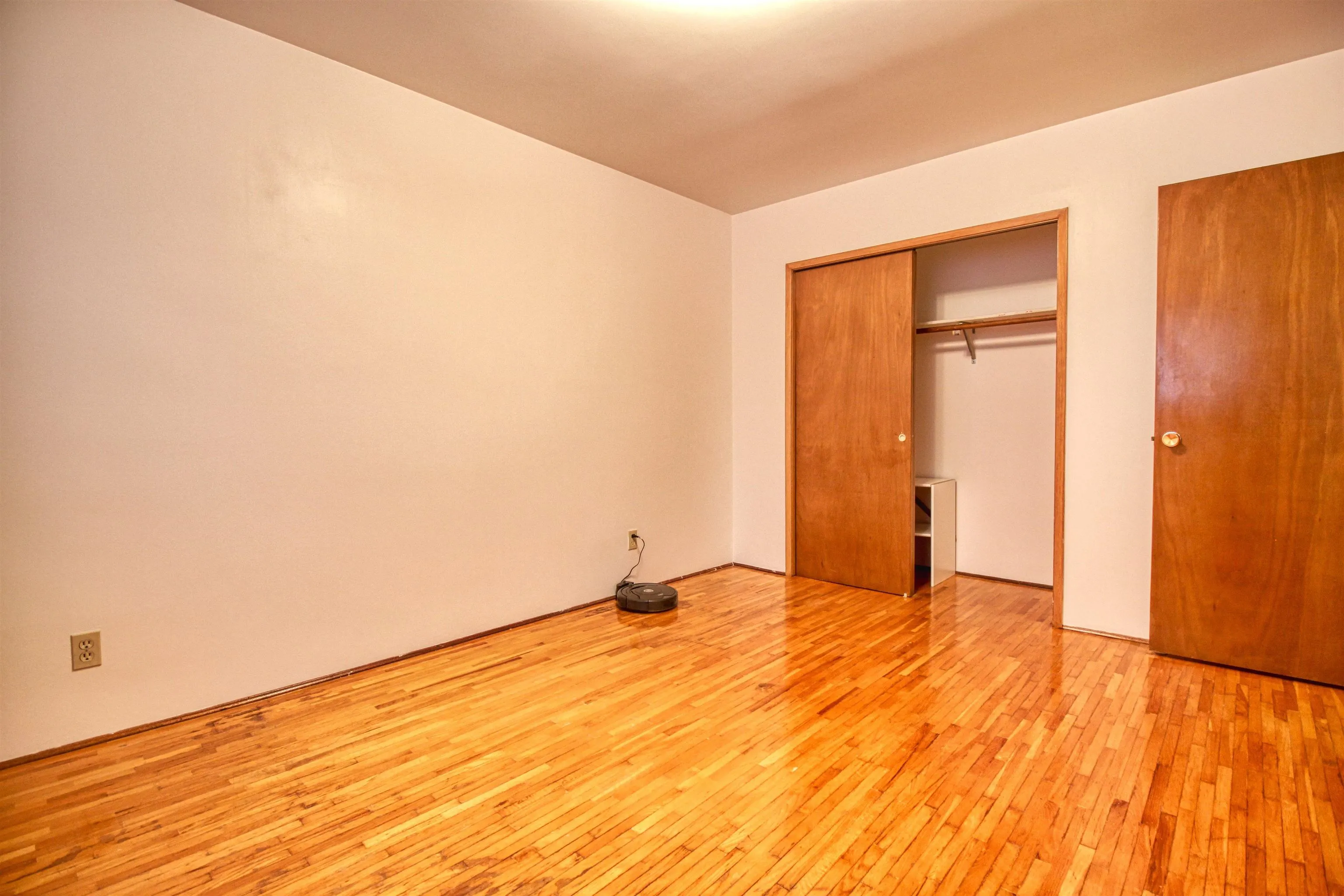 904 E 52nd Avenue #Top