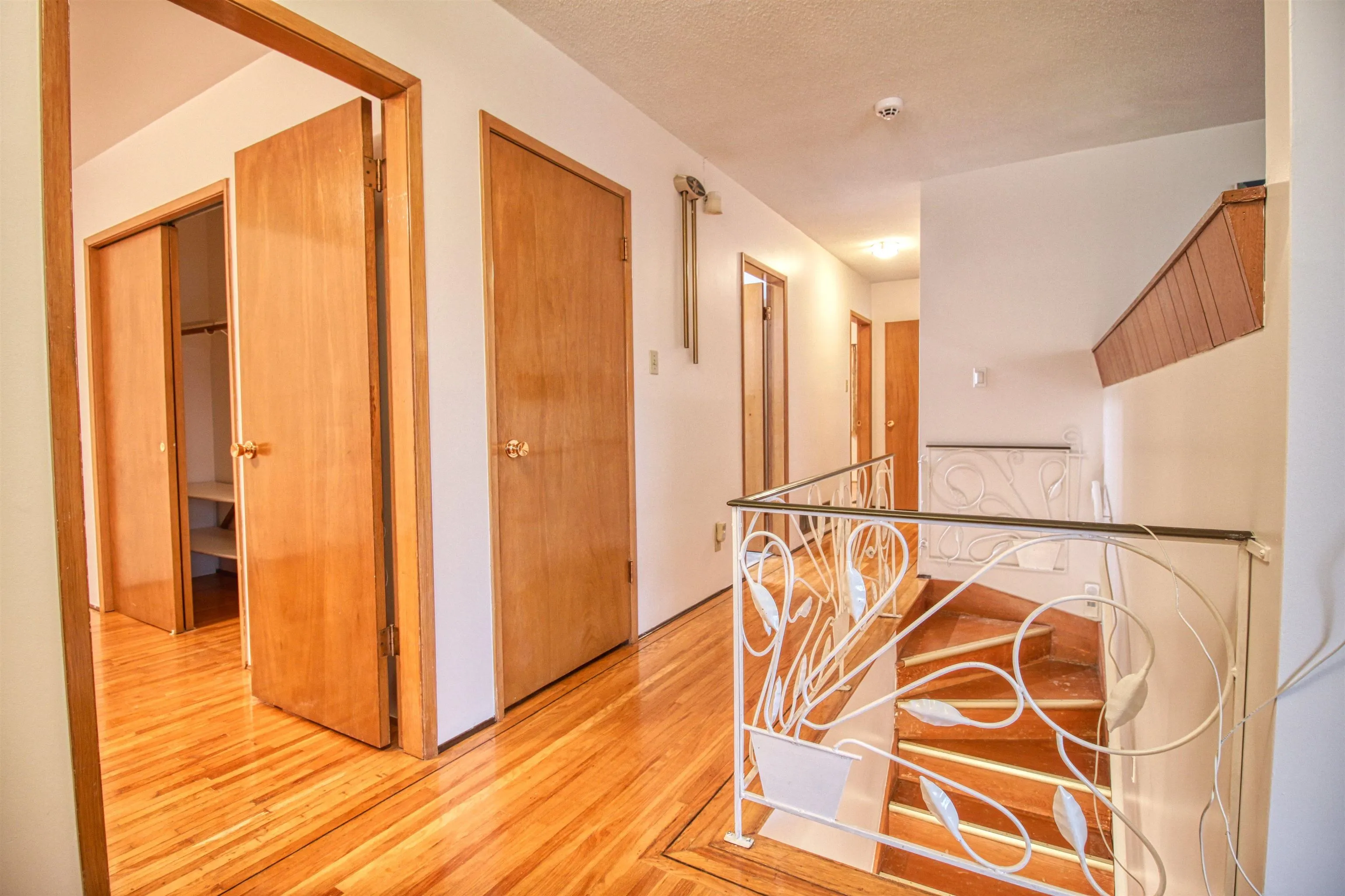 904 E 52nd Avenue #Top