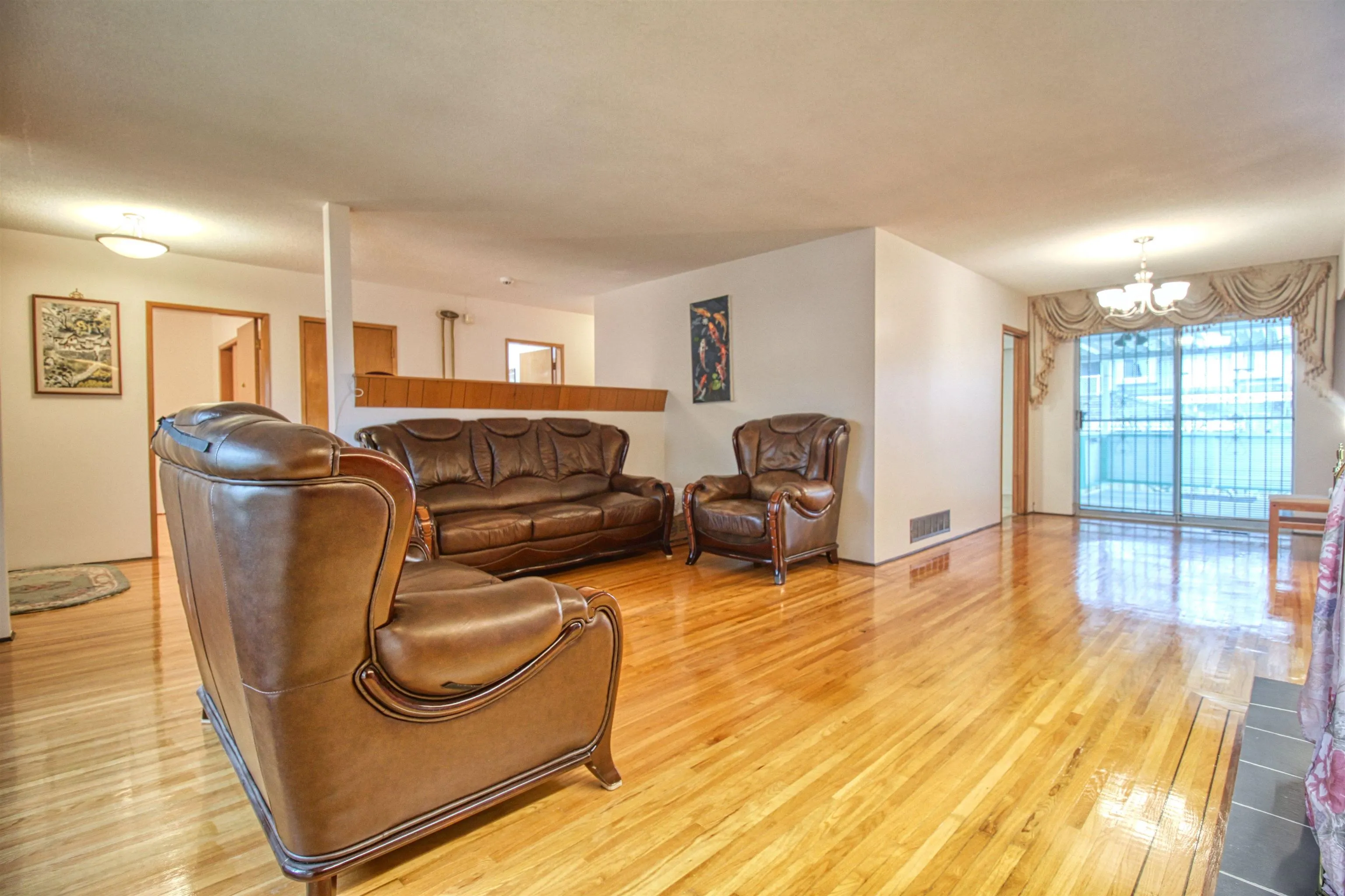 904 E 52nd Avenue #Top