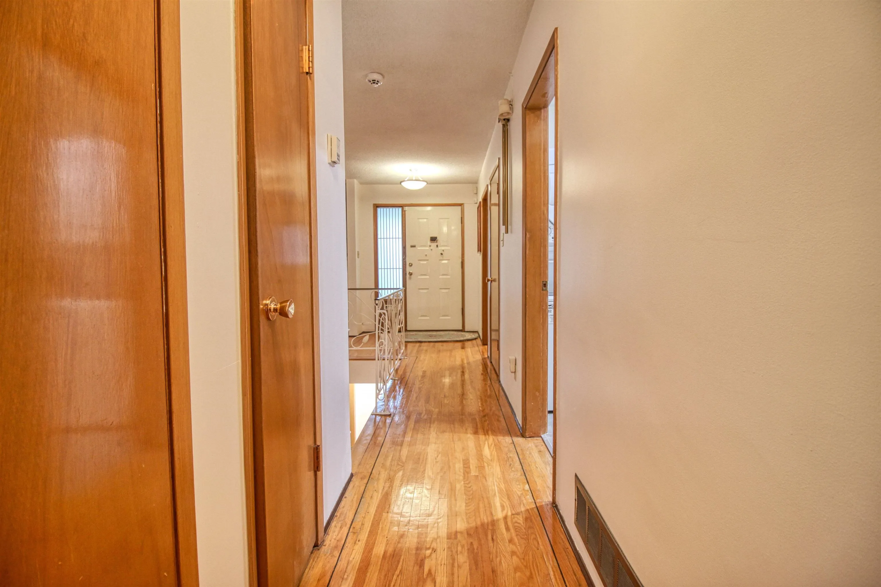 904 E 52nd Avenue #Top