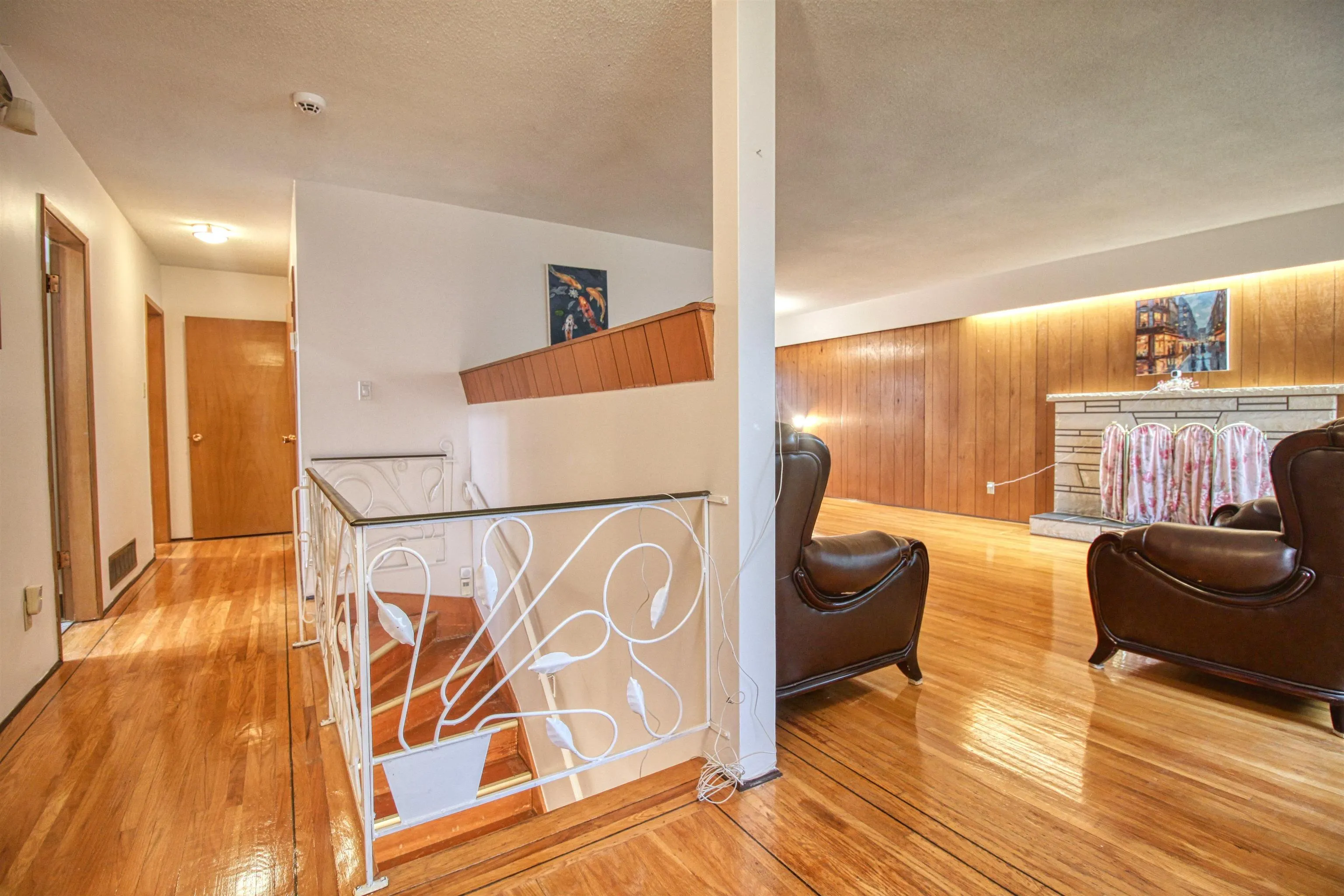 904 E 52nd Avenue #Top