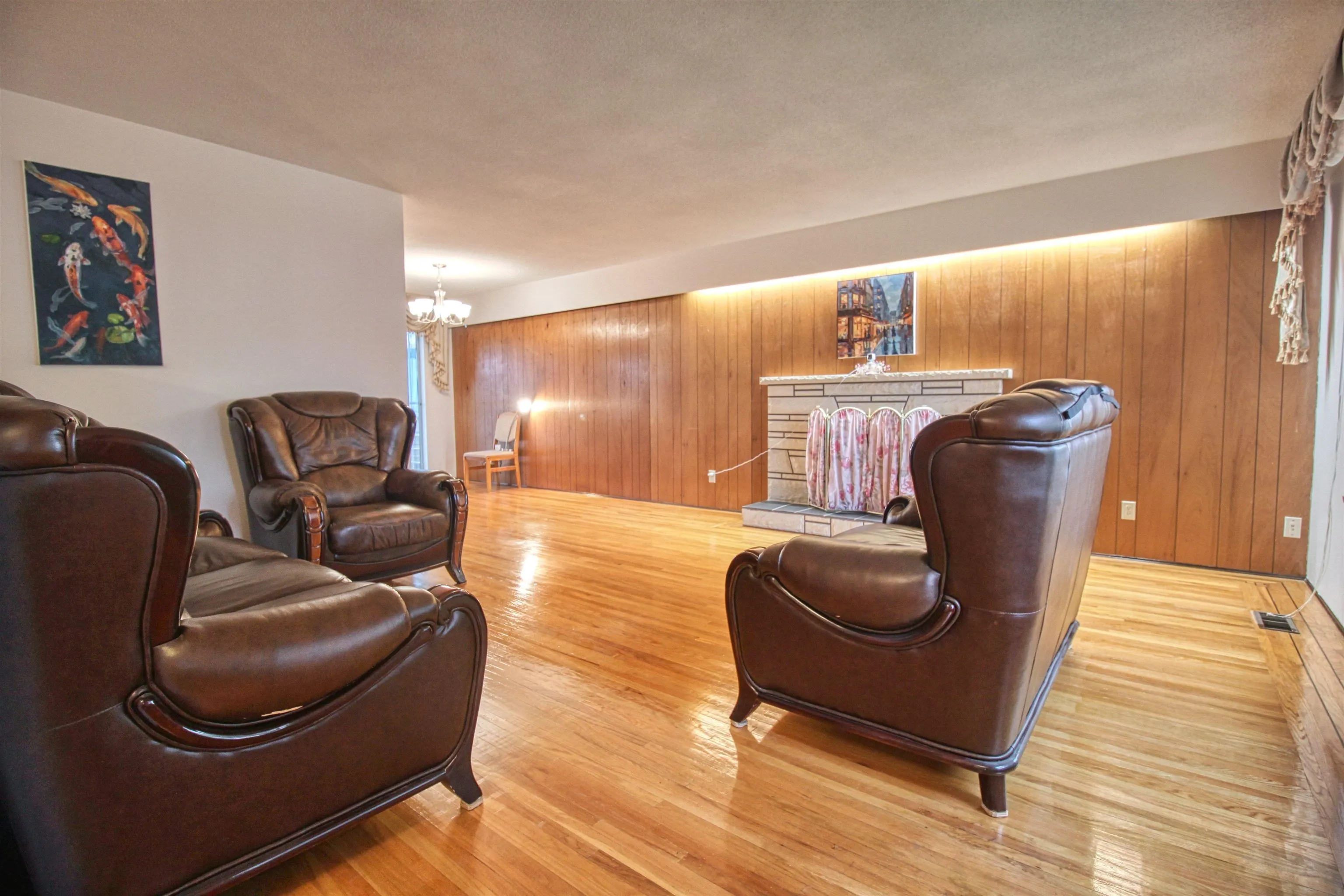904 E 52nd Avenue #Top