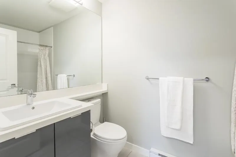 15168 33 Avenue #426