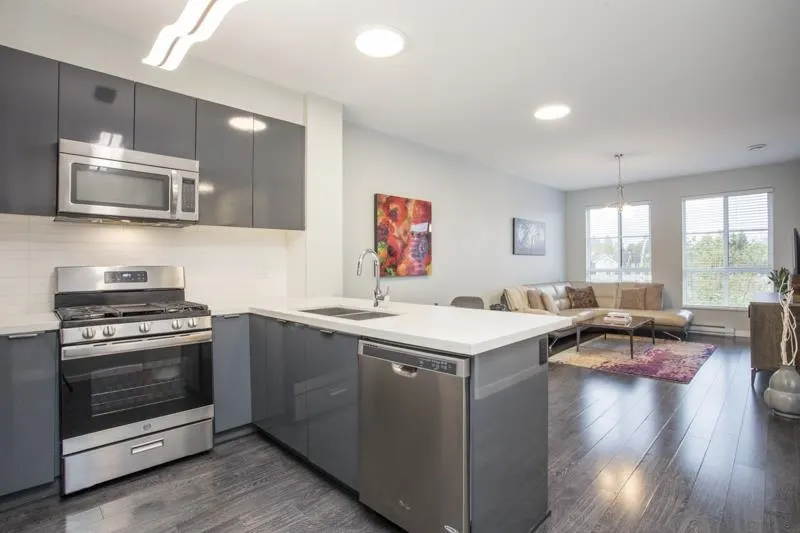 15168 33 Avenue #426