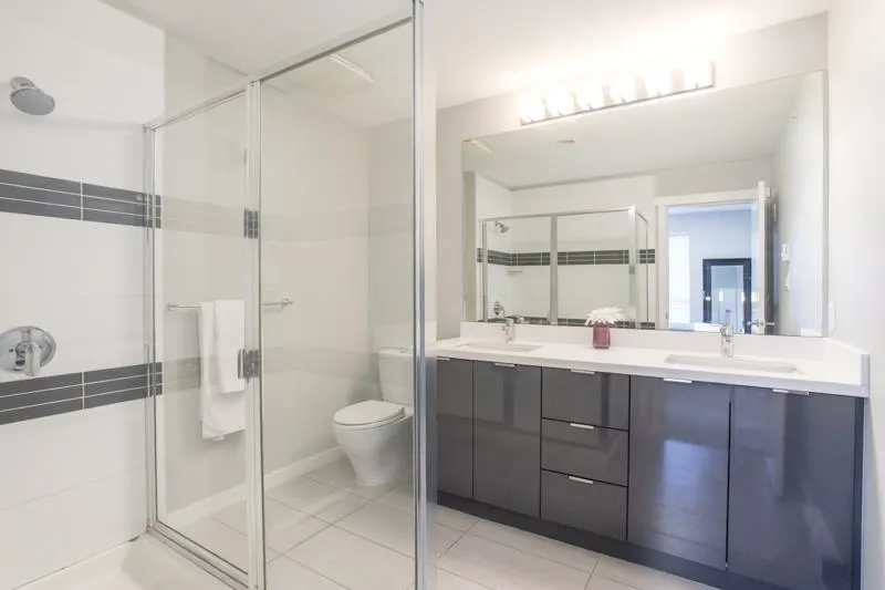 15168 33 Avenue #426