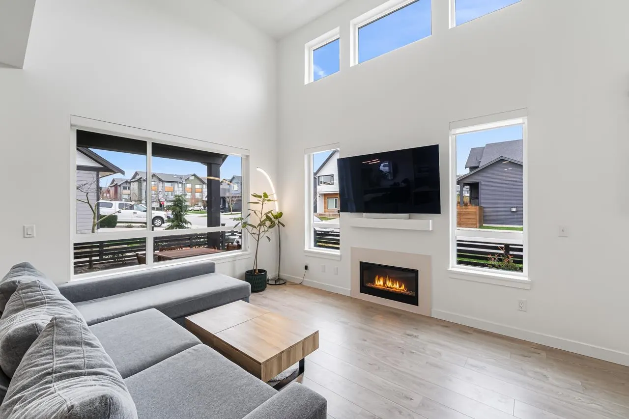 4306A Cormorant Way