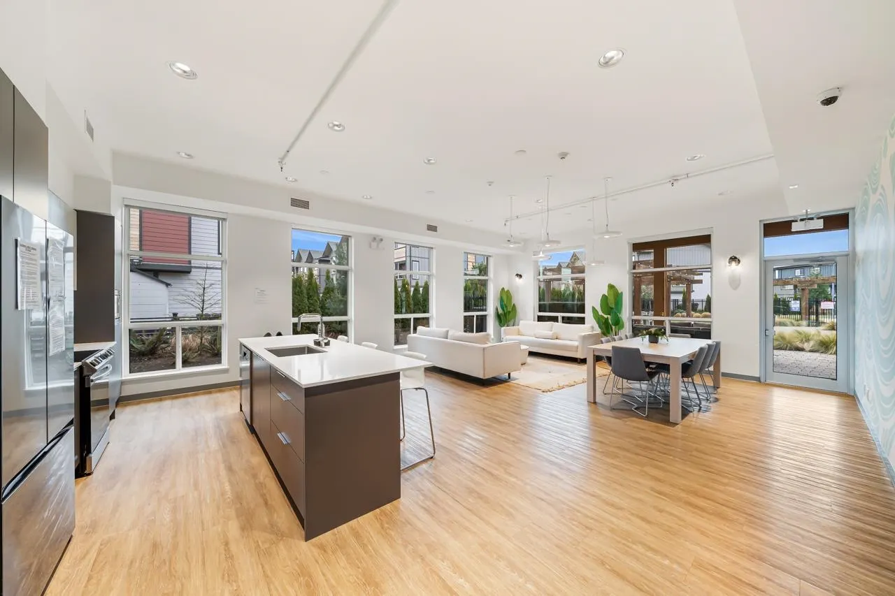 4306A Cormorant Way
