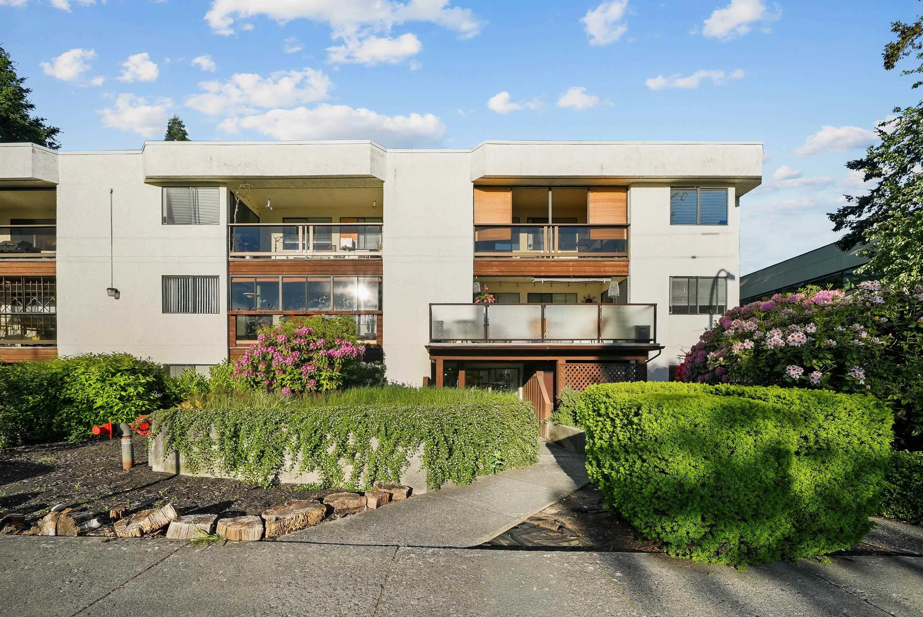 1526 George Street #306