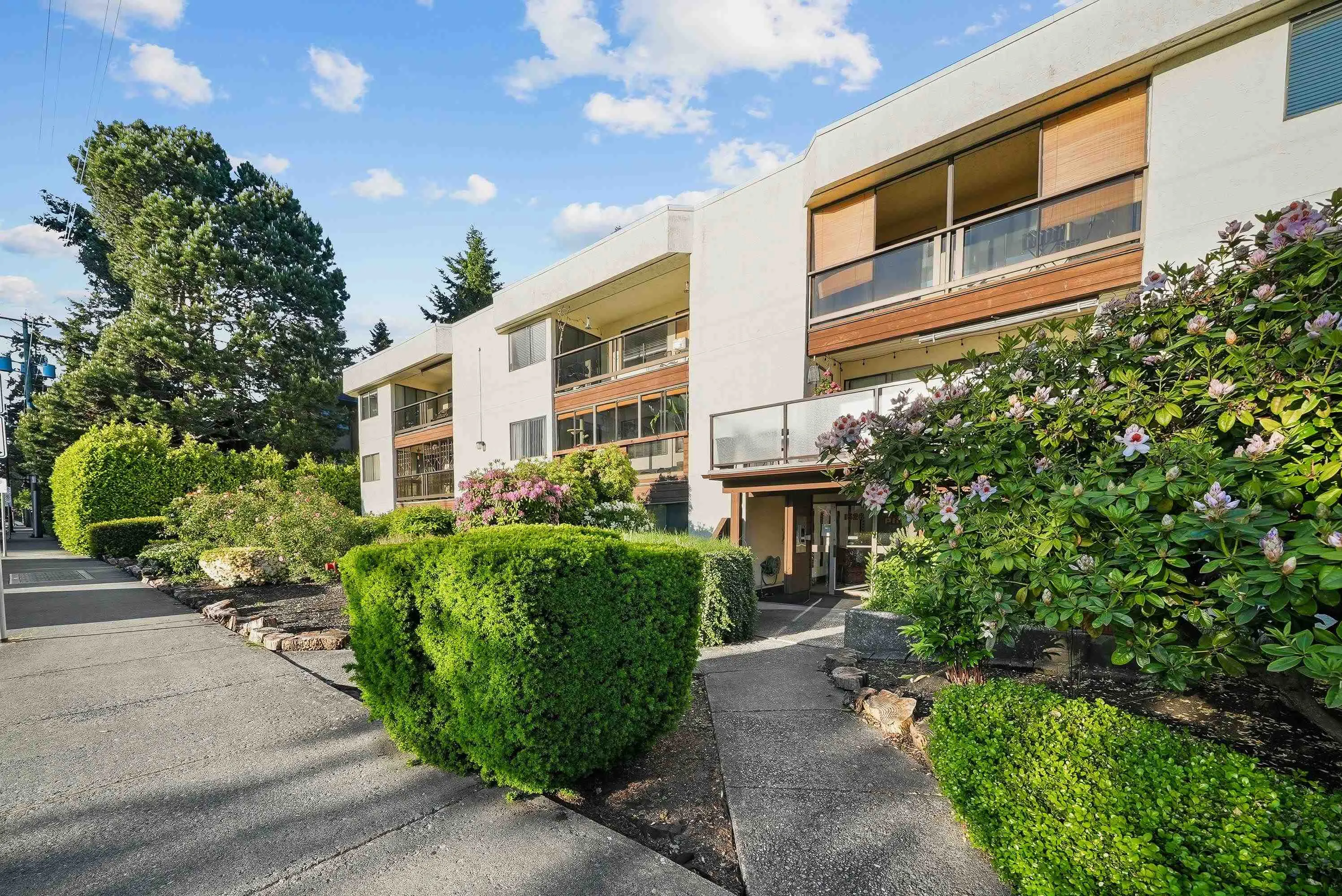 1526 George Street #306