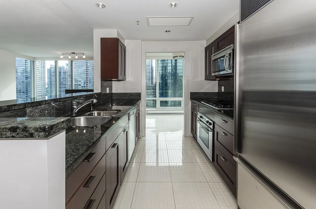 499 Broughton Street #1703