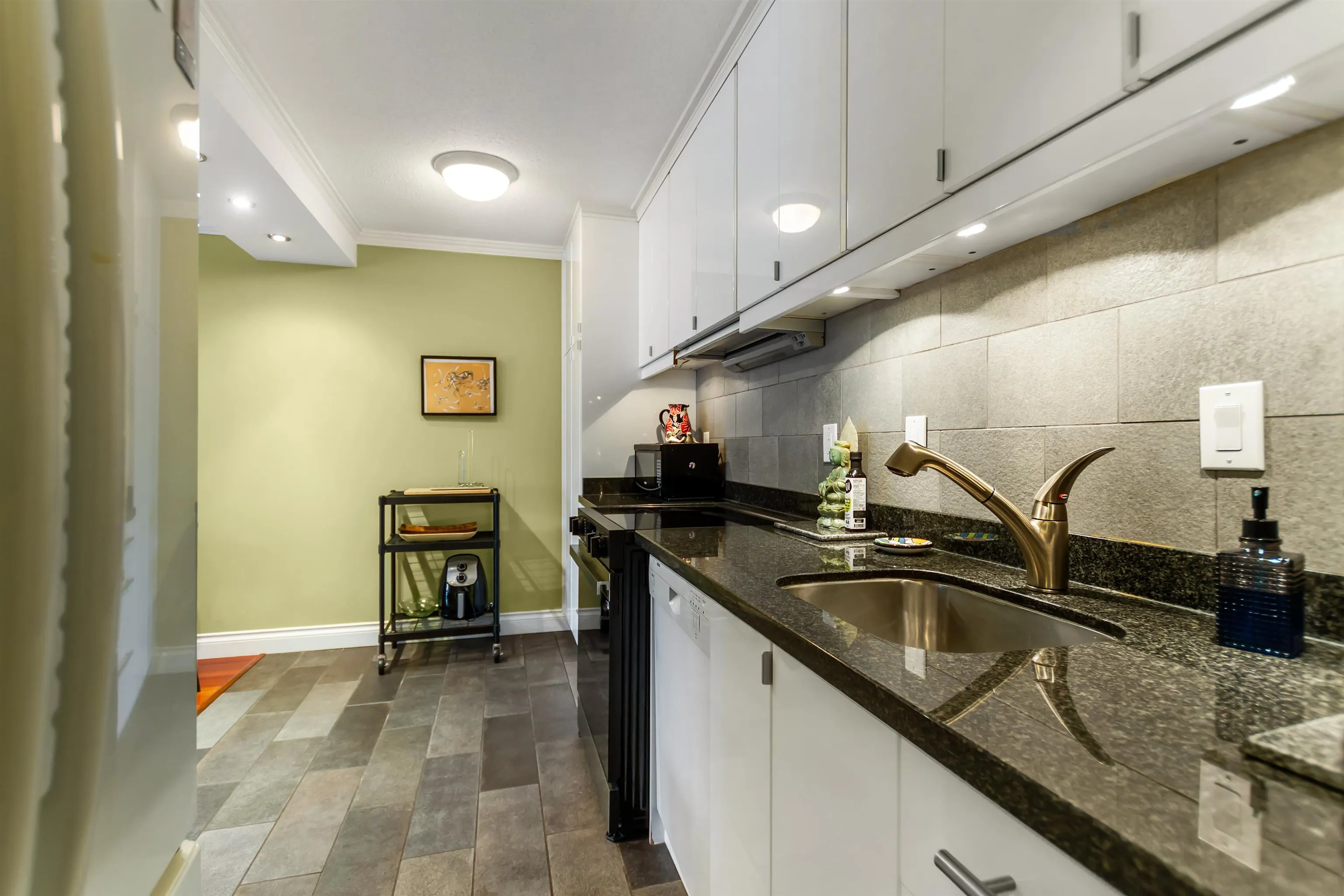 2040 Cornwall Avenue #308