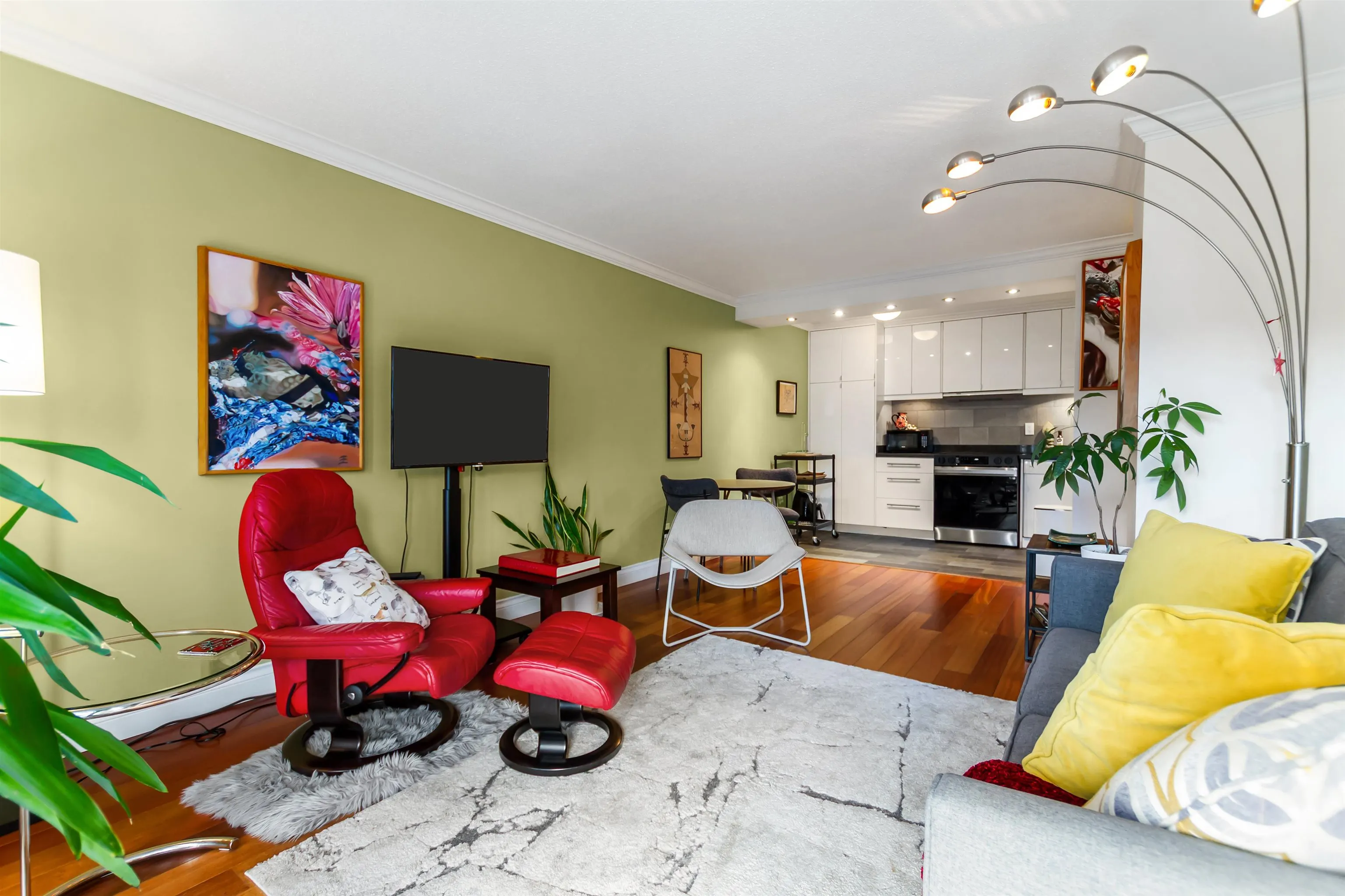 2040 Cornwall Avenue #308