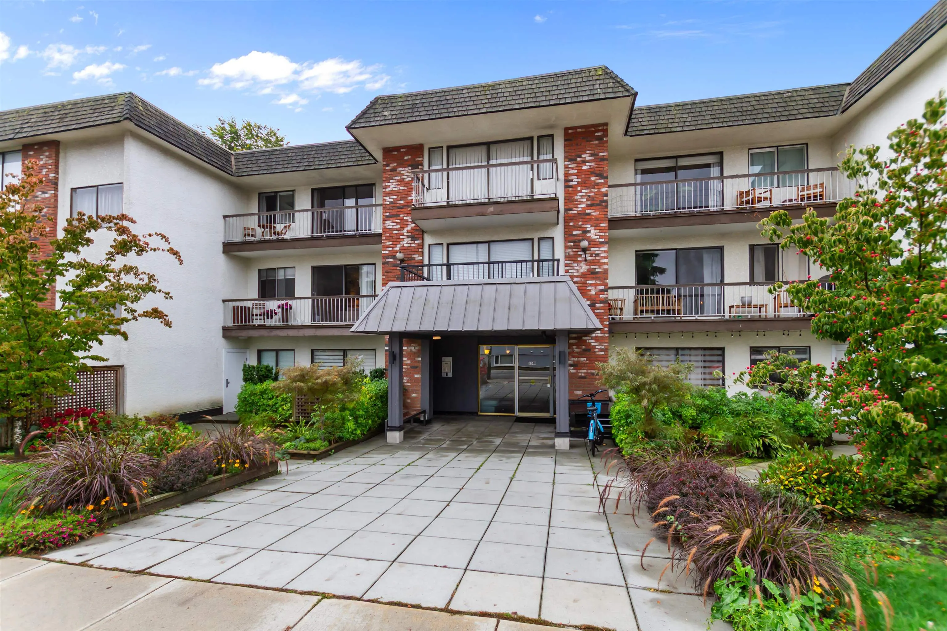 2040 Cornwall Avenue #308
