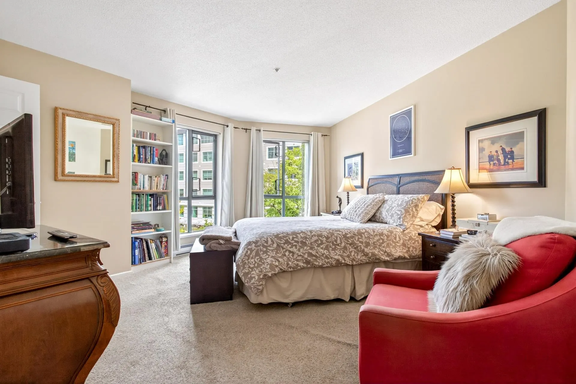 220 Newport Drive #409