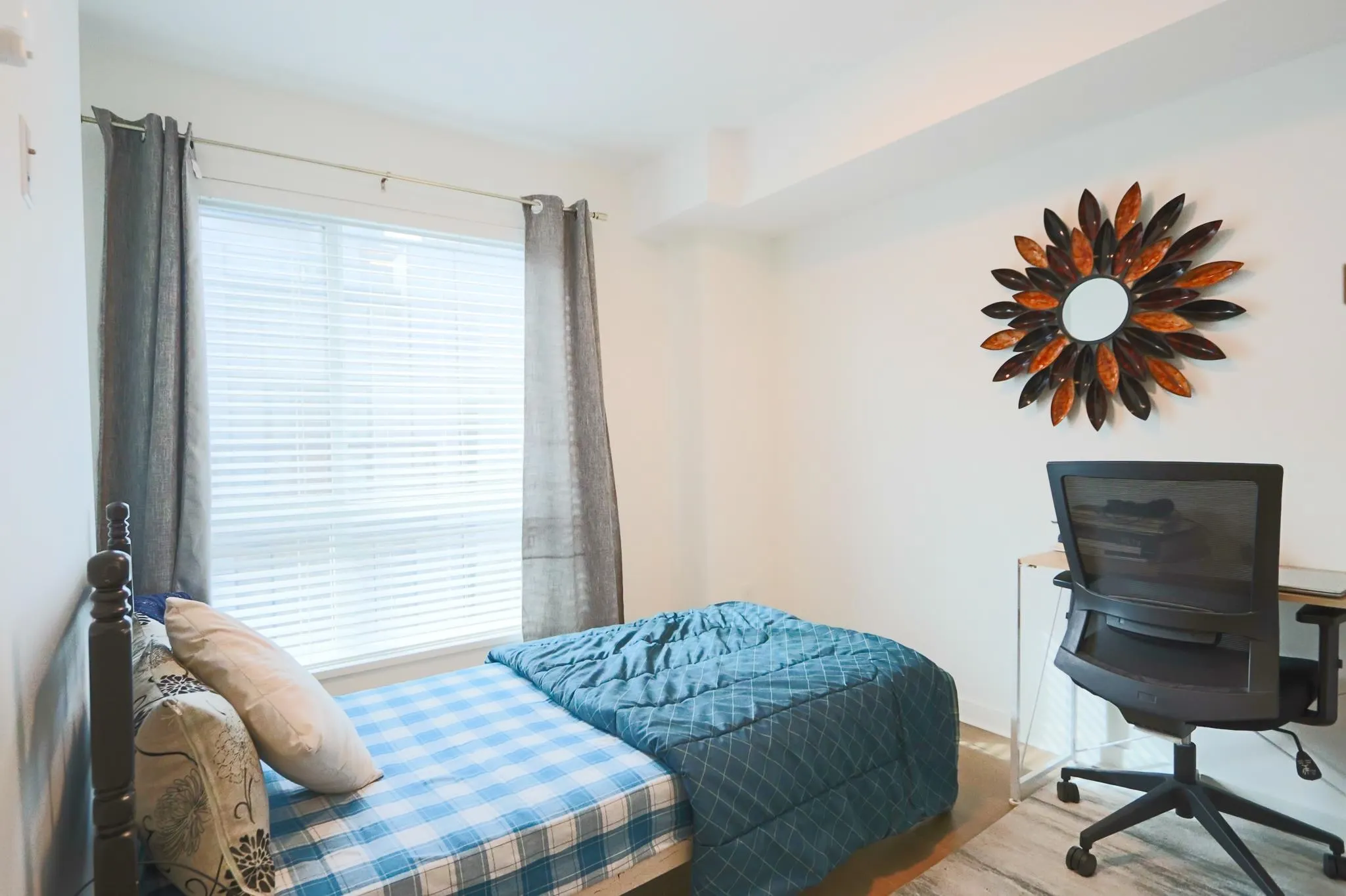 19790 55a Avenue #4