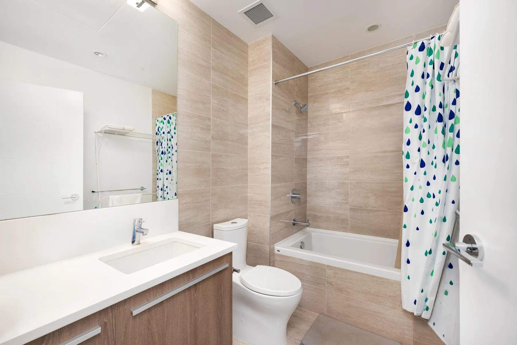 1210 E 27th Street #1203