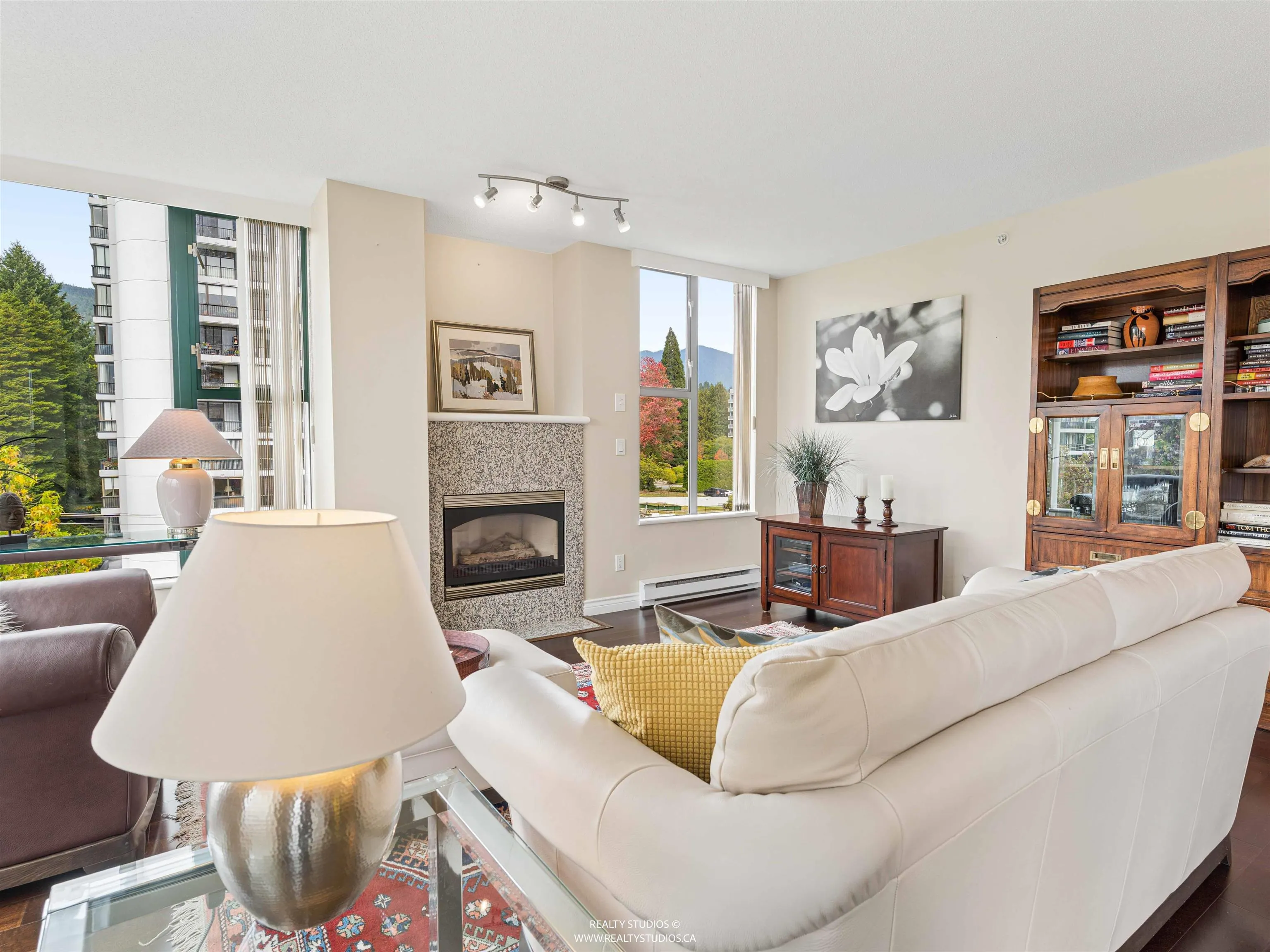 588 16th Street #603