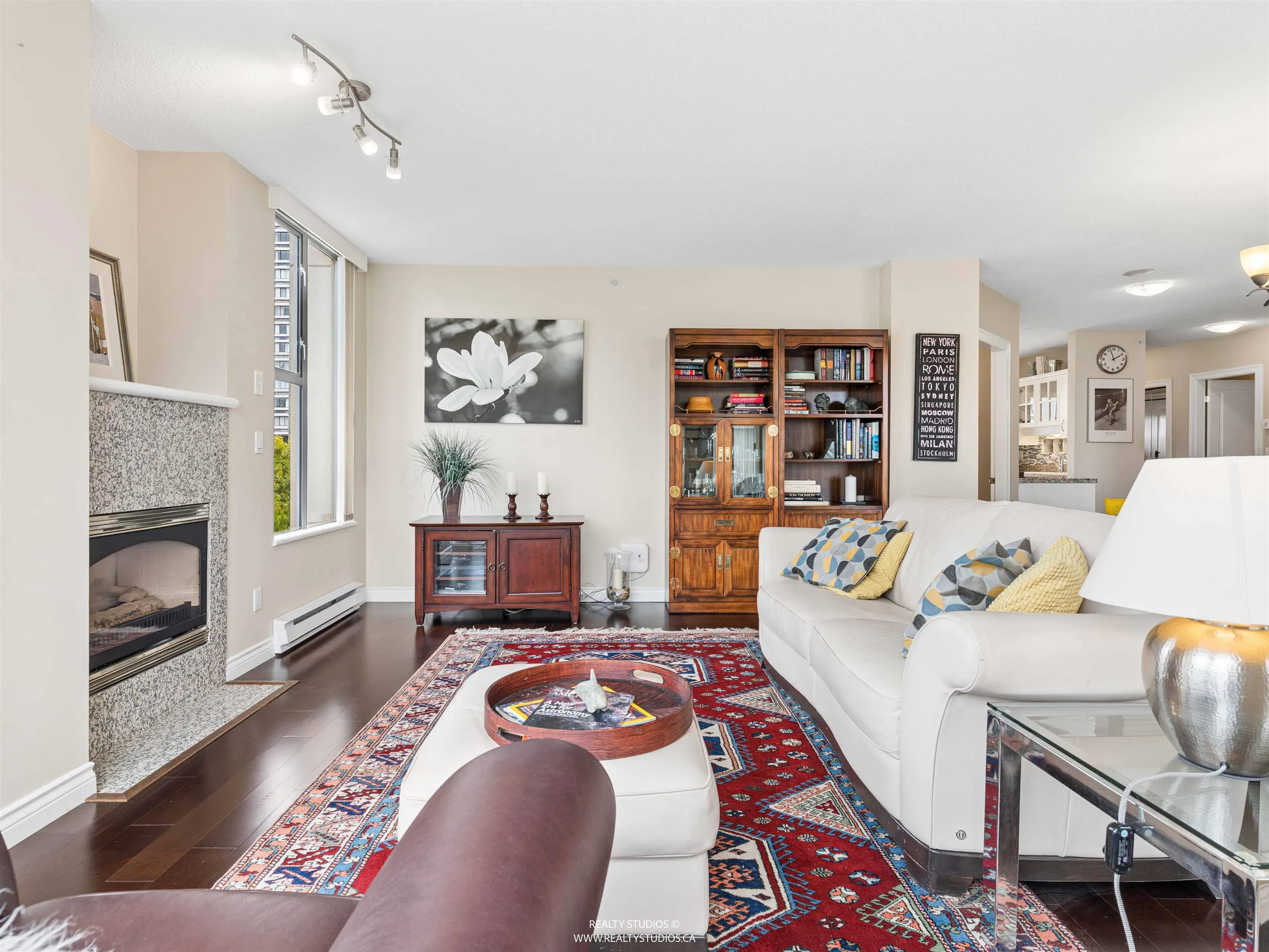 588 16th Street #603