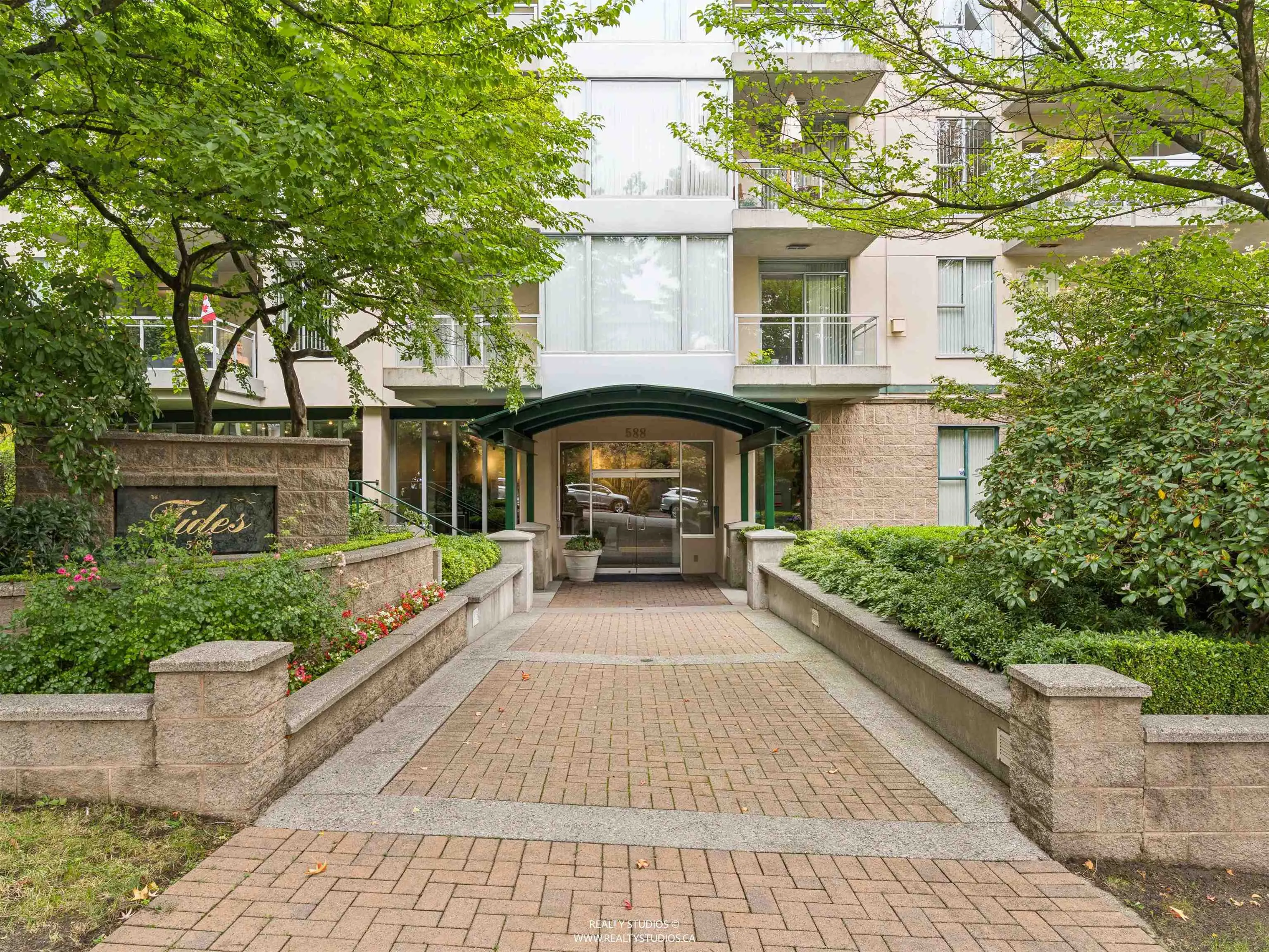 588 16th Street #603