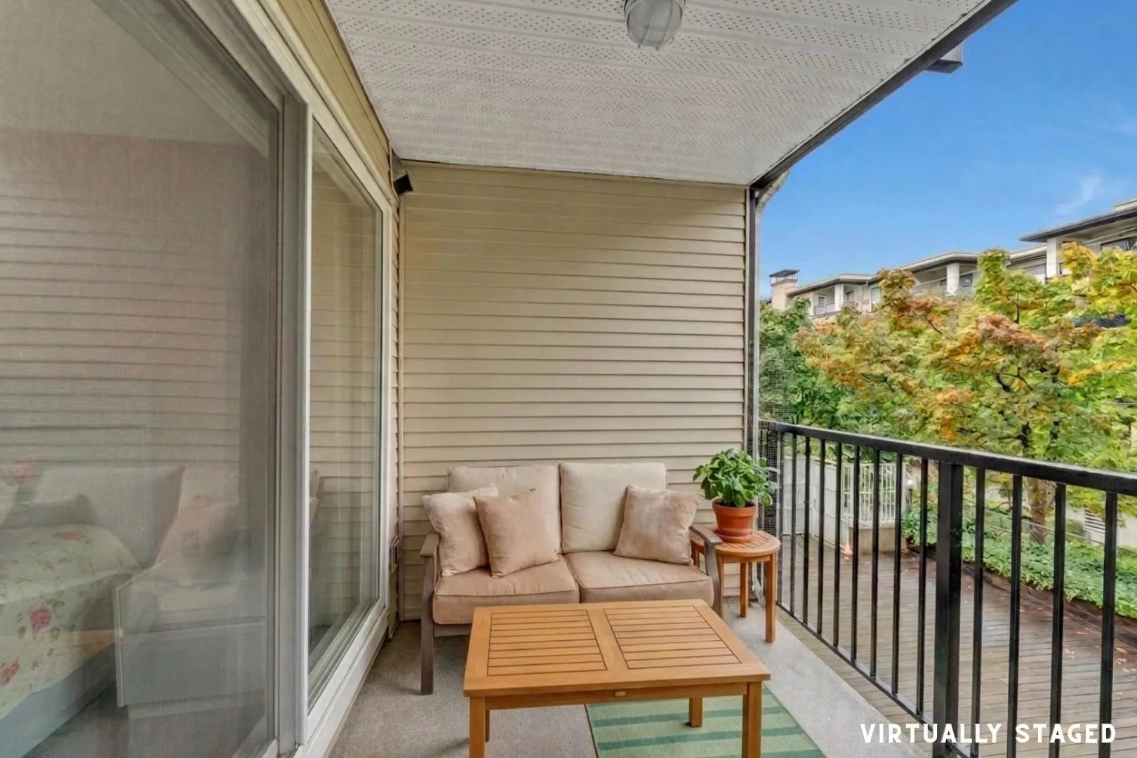 2401 Hawthorne Avenue #203