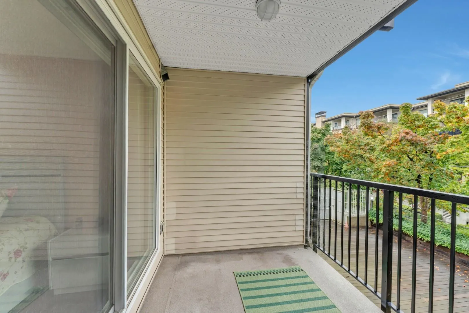 2401 Hawthorne Avenue #203