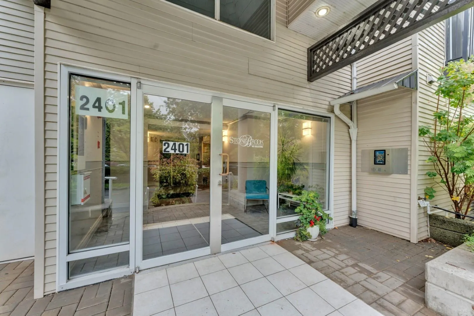 2401 Hawthorne Avenue #203