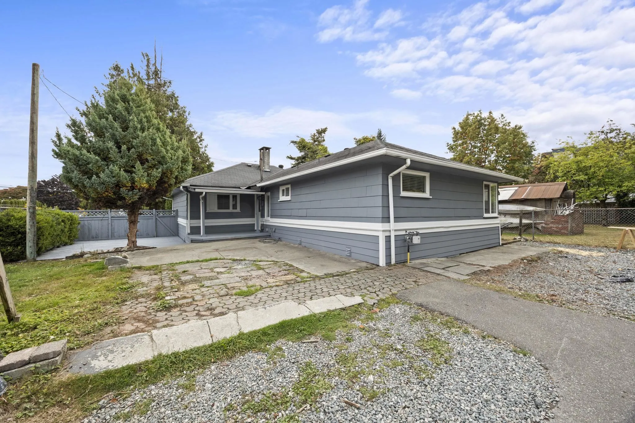 8495 164 Street