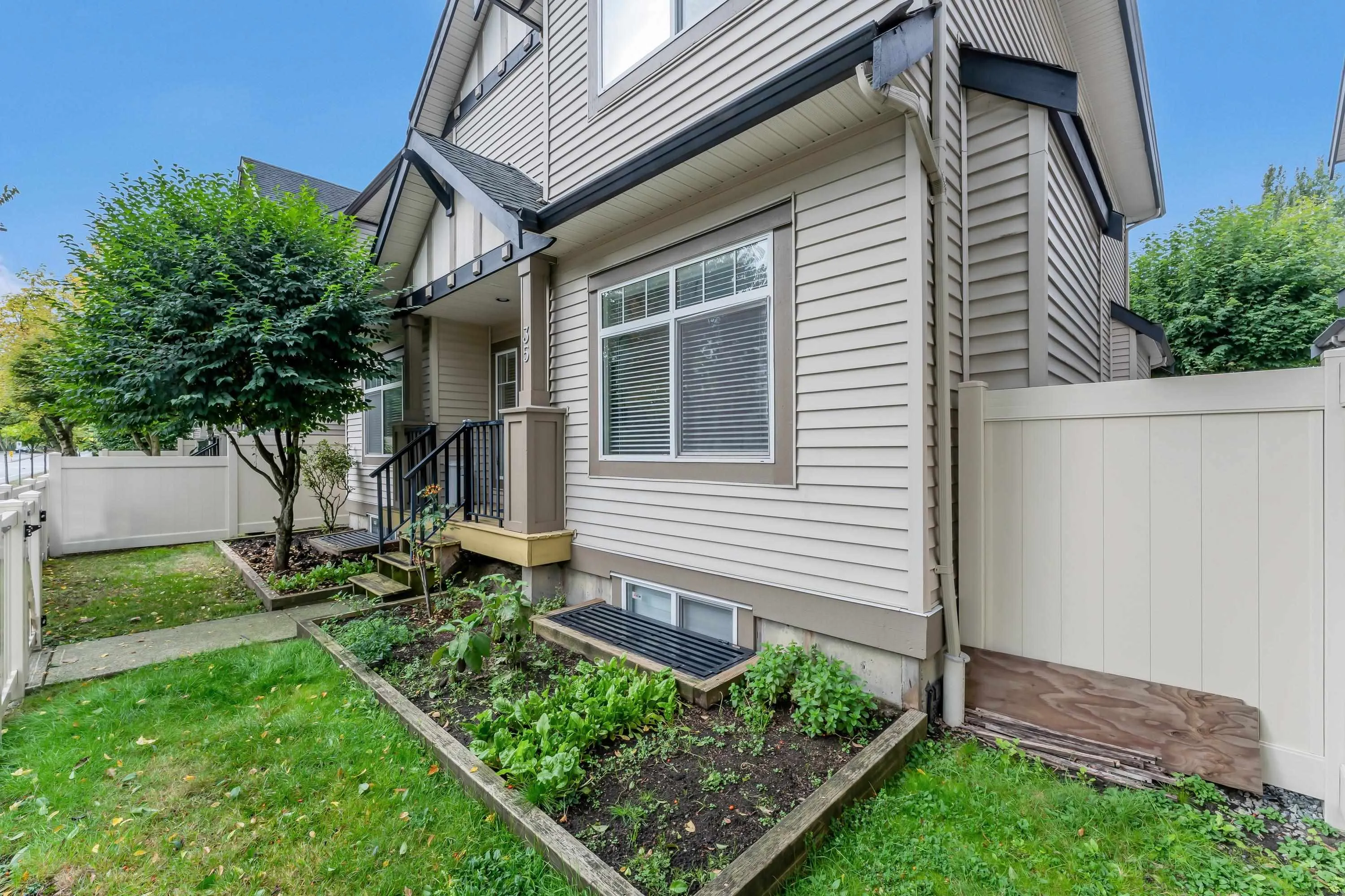 6195 168 Street #35