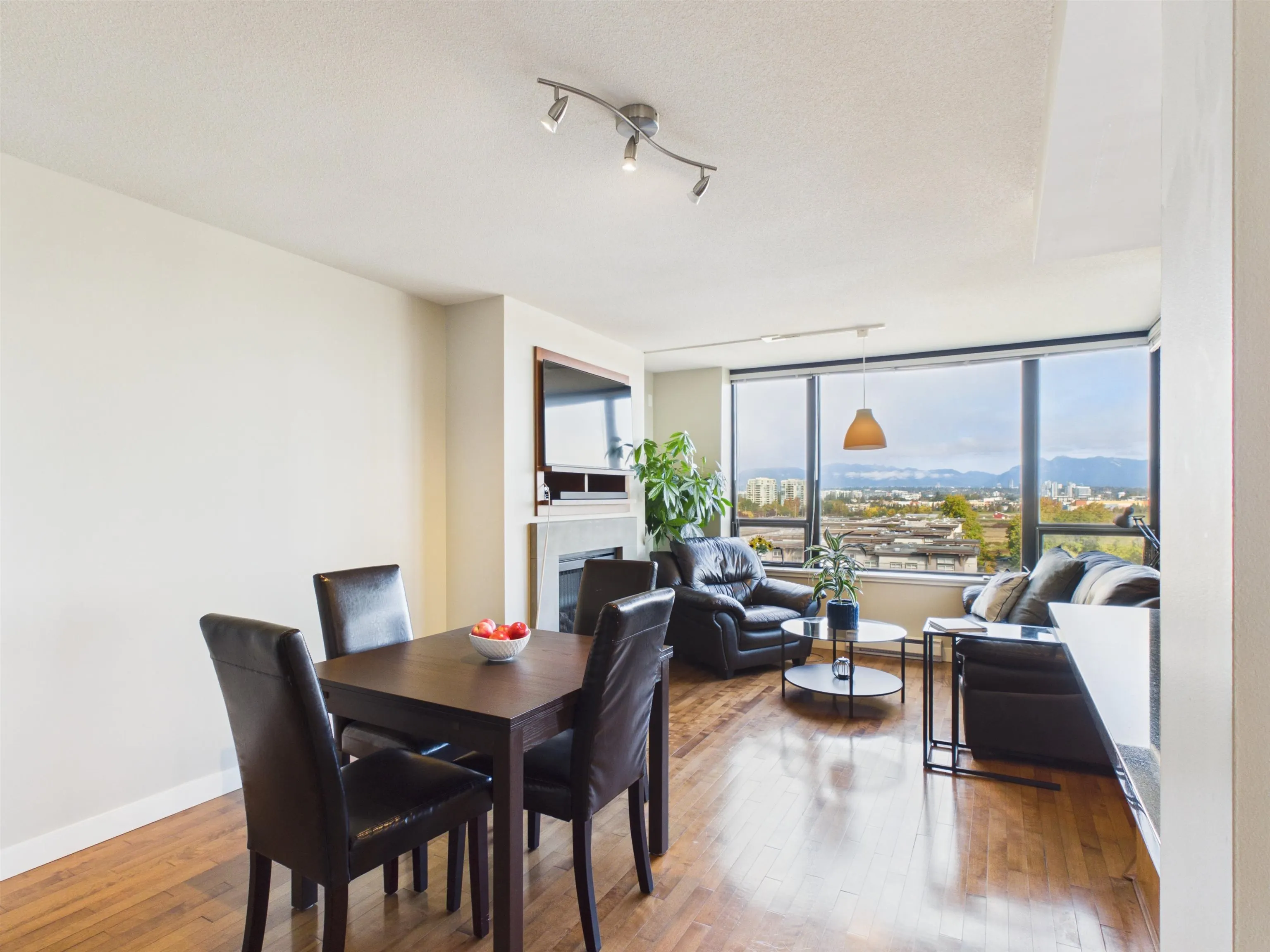 6233 Katsura Street #1003