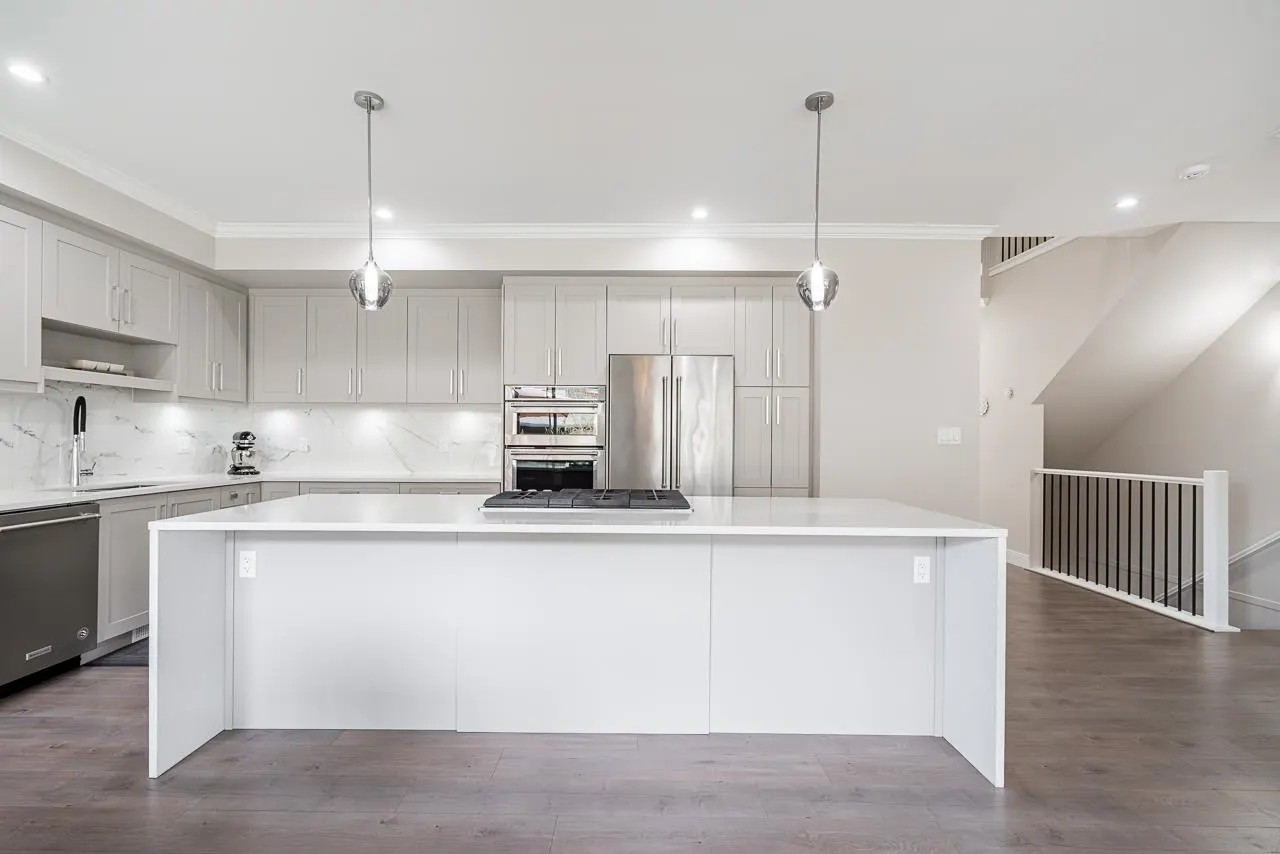 17033 Fraser Highway #2