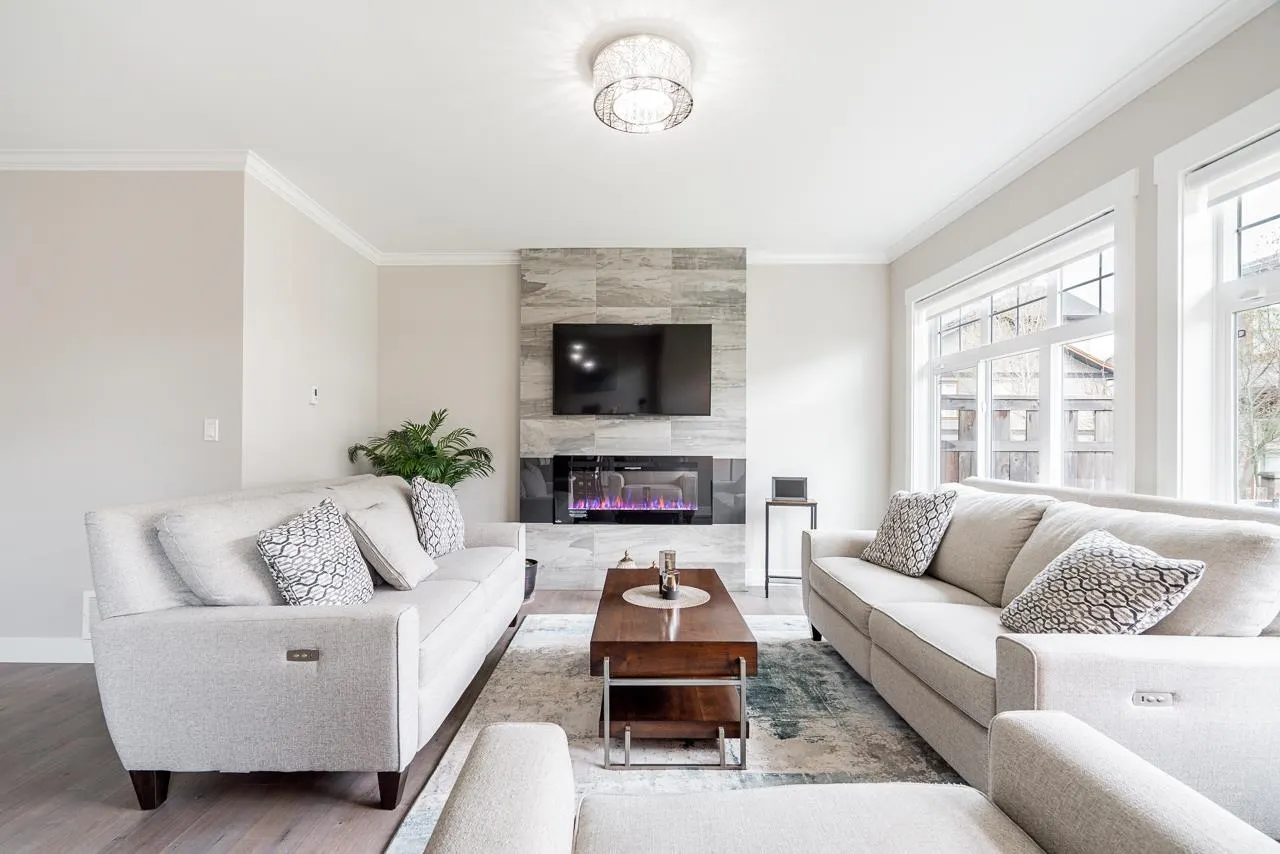 17033 Fraser Highway #2