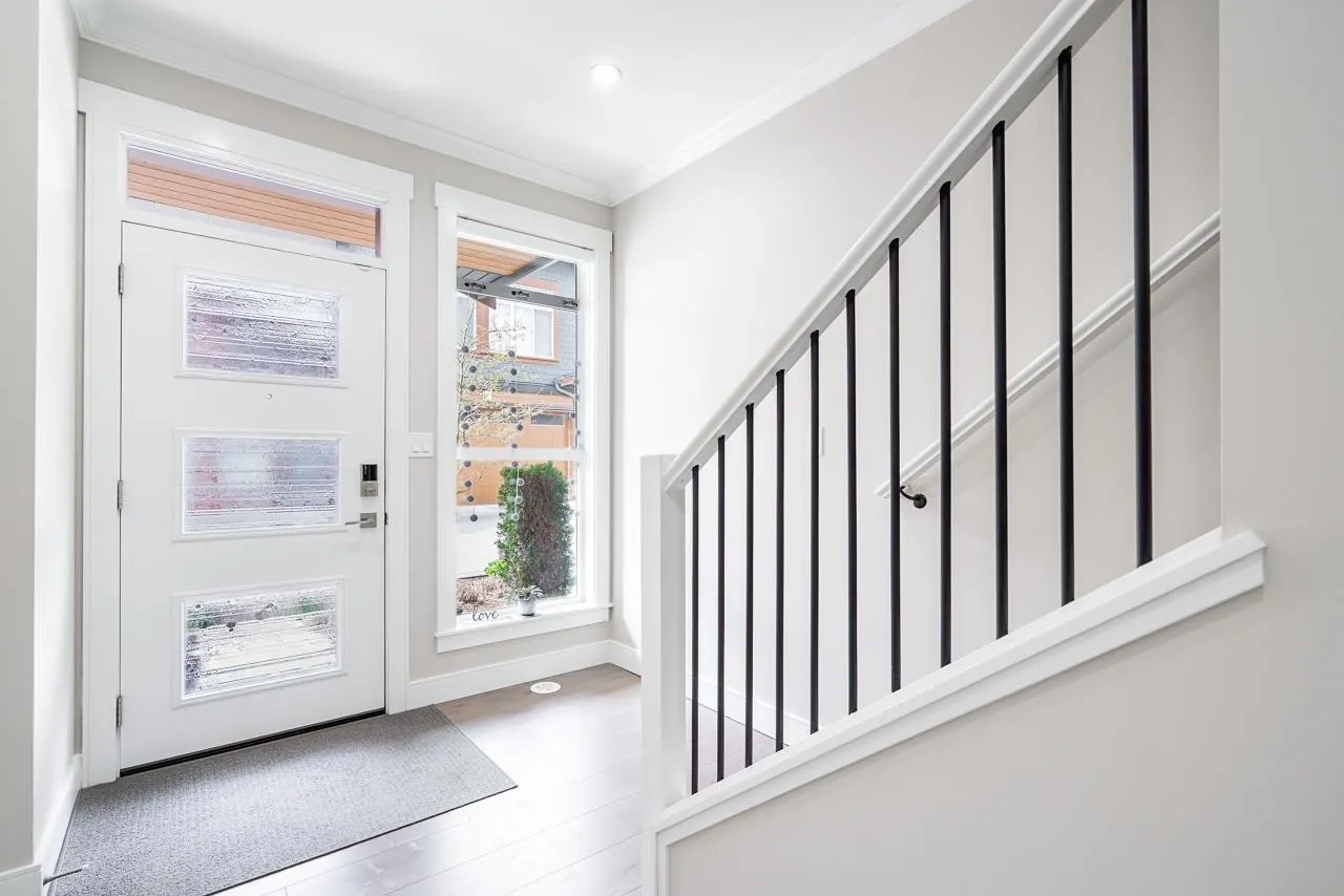 17033 Fraser Highway #2