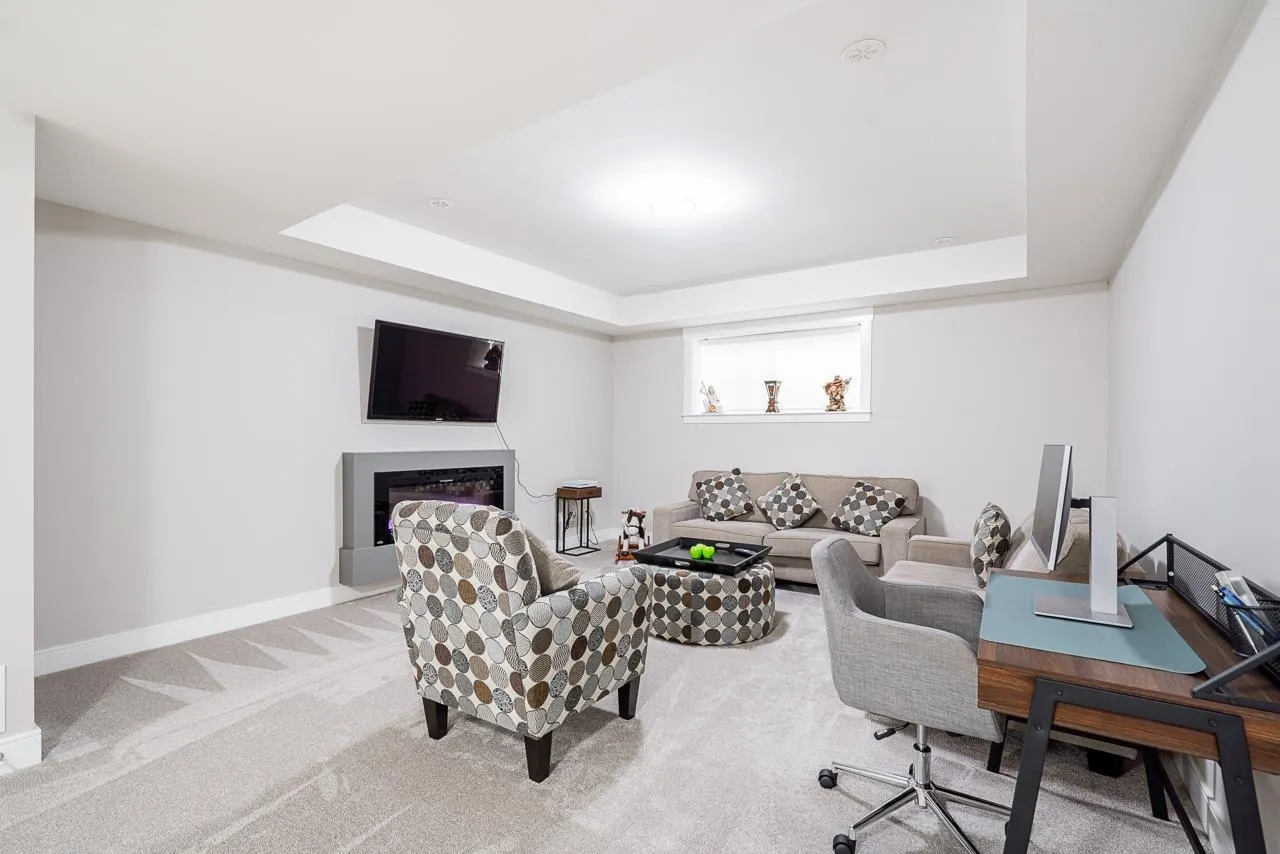 17033 Fraser Highway #2