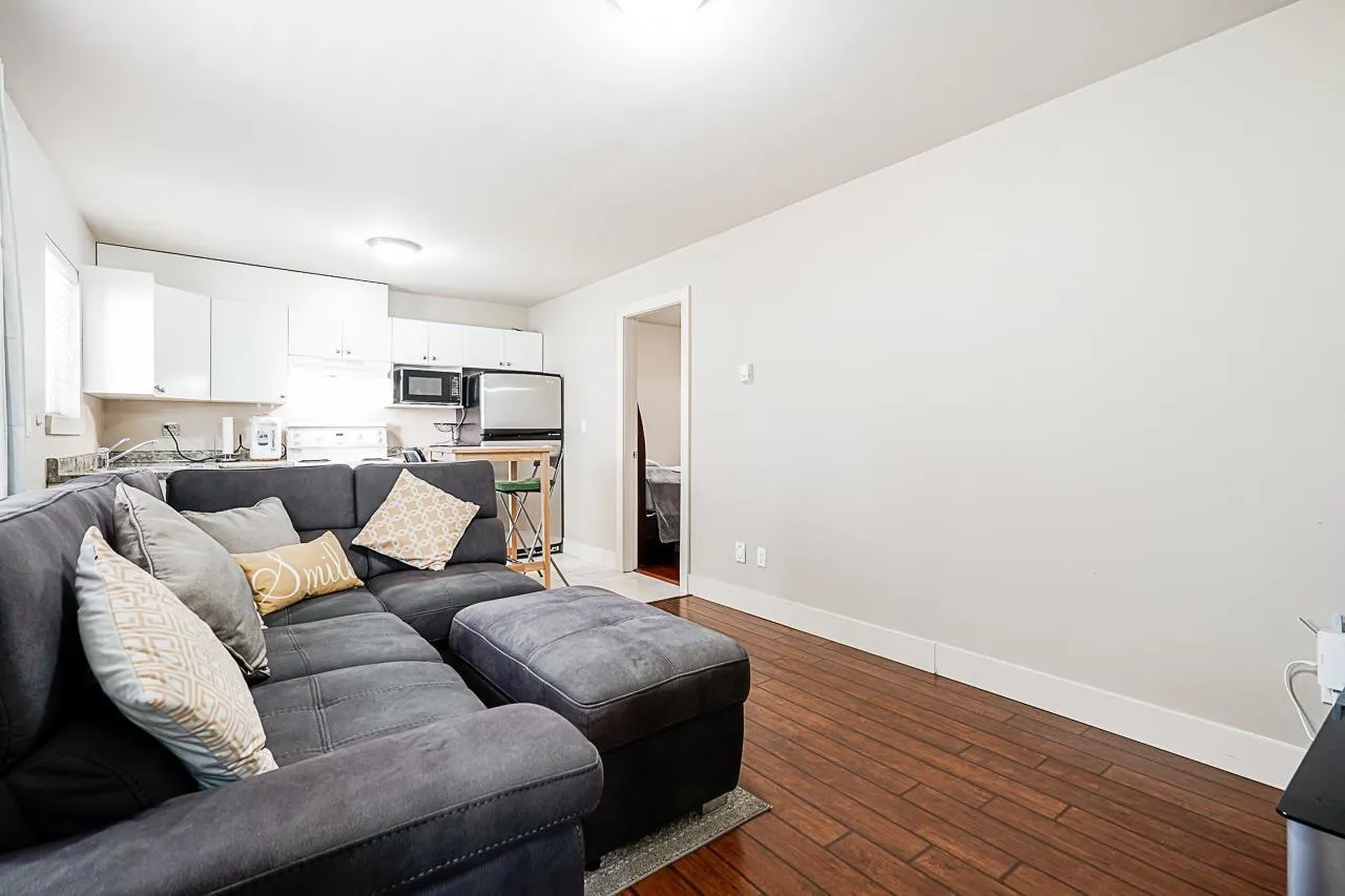2708 Boundary Road