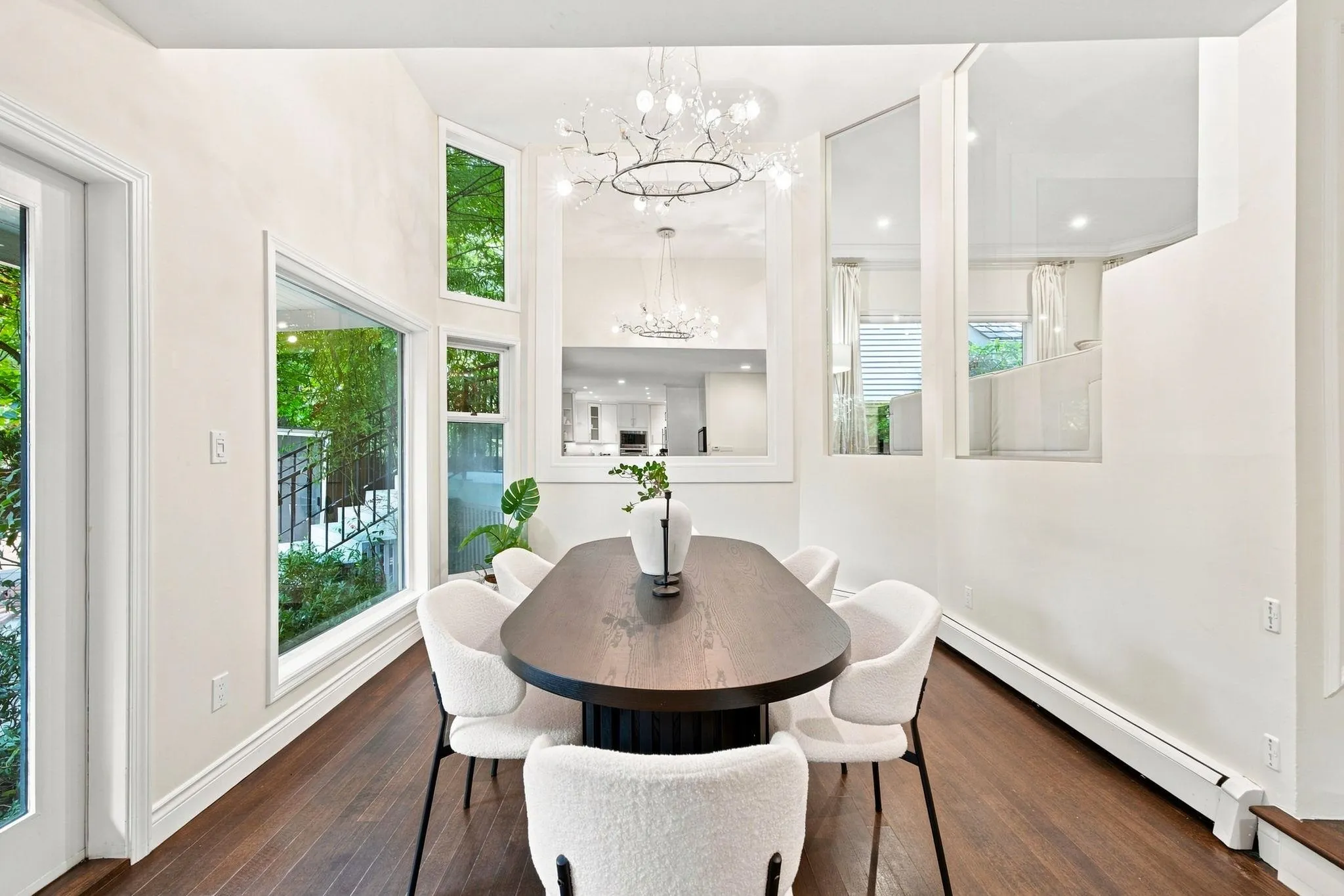 4245 Nautilus Close