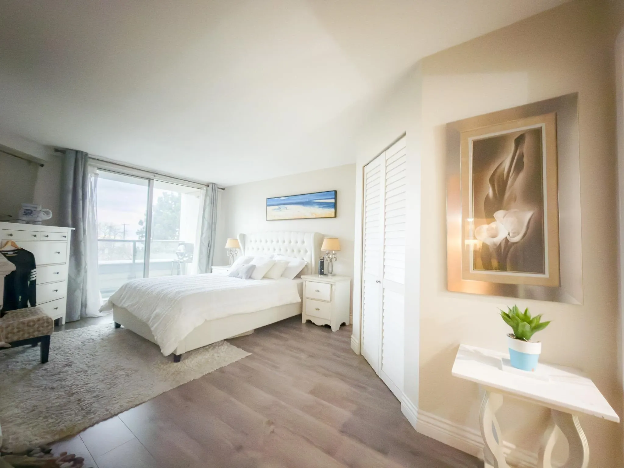 5860 Dover Crescent #307