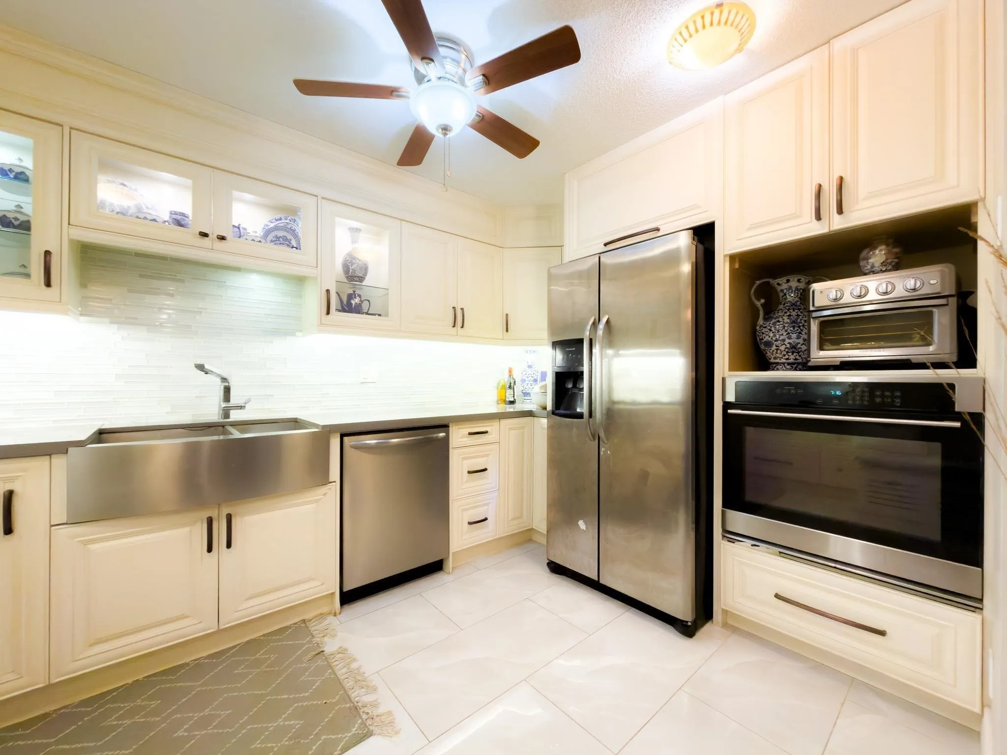5860 Dover Crescent #307