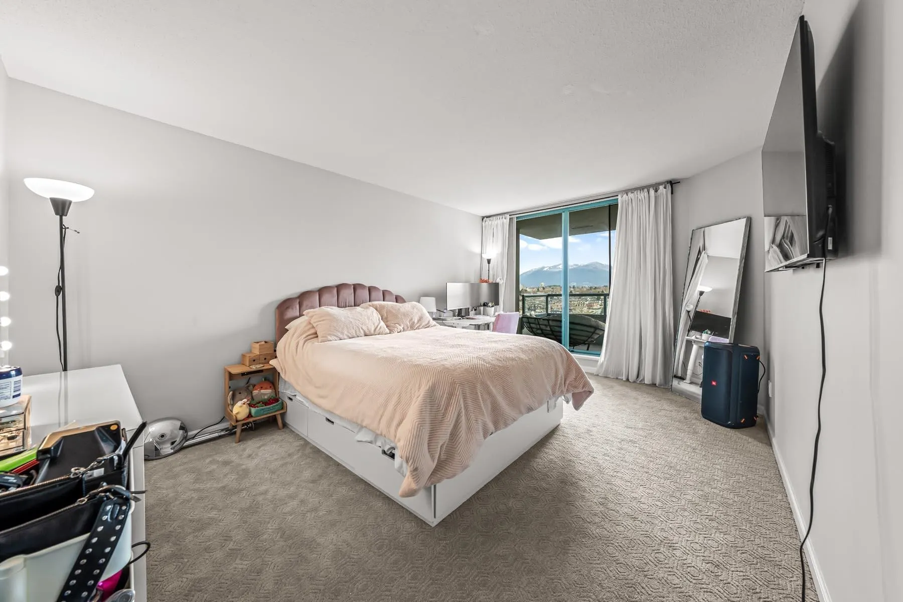 4398 Buchanan Street #2105