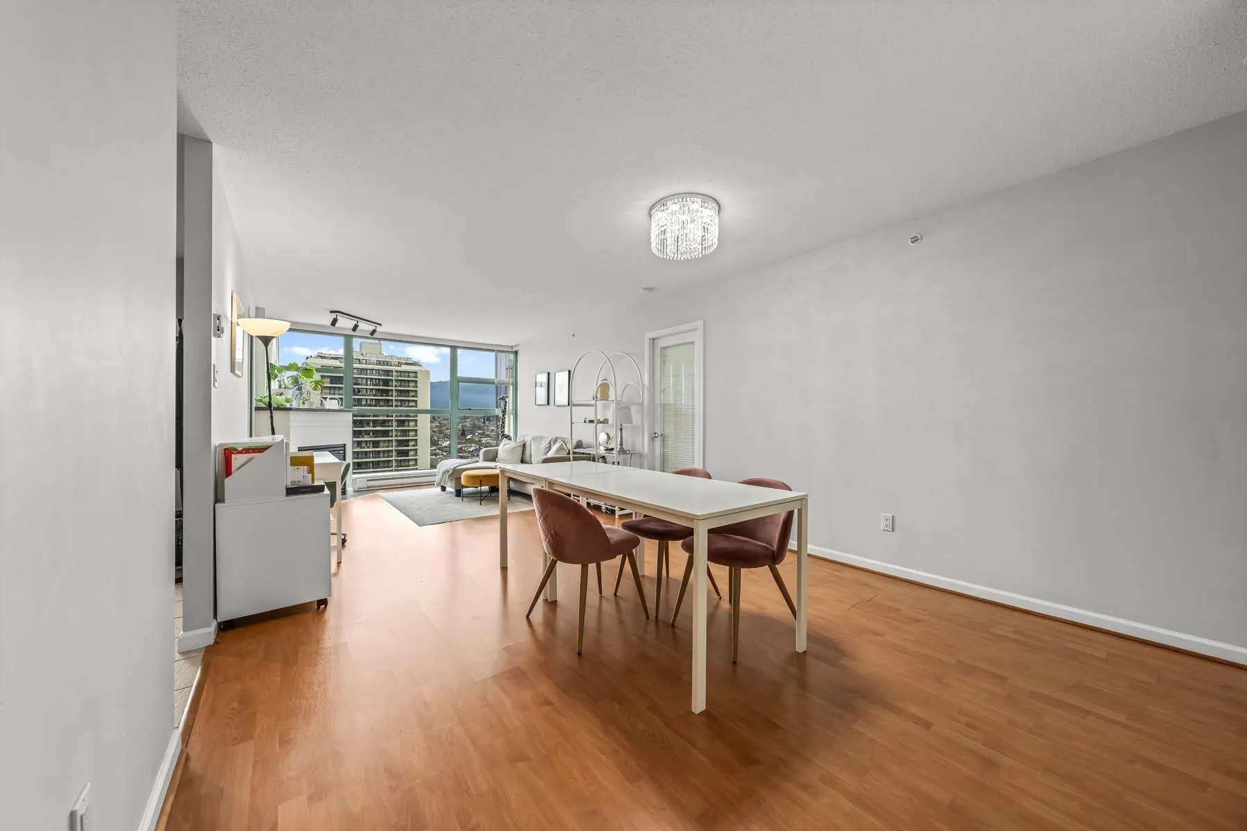 4398 Buchanan Street #2105