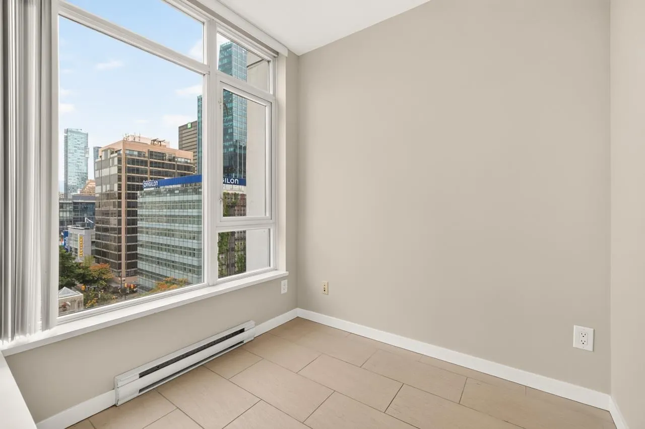 480 Robson Street #1201