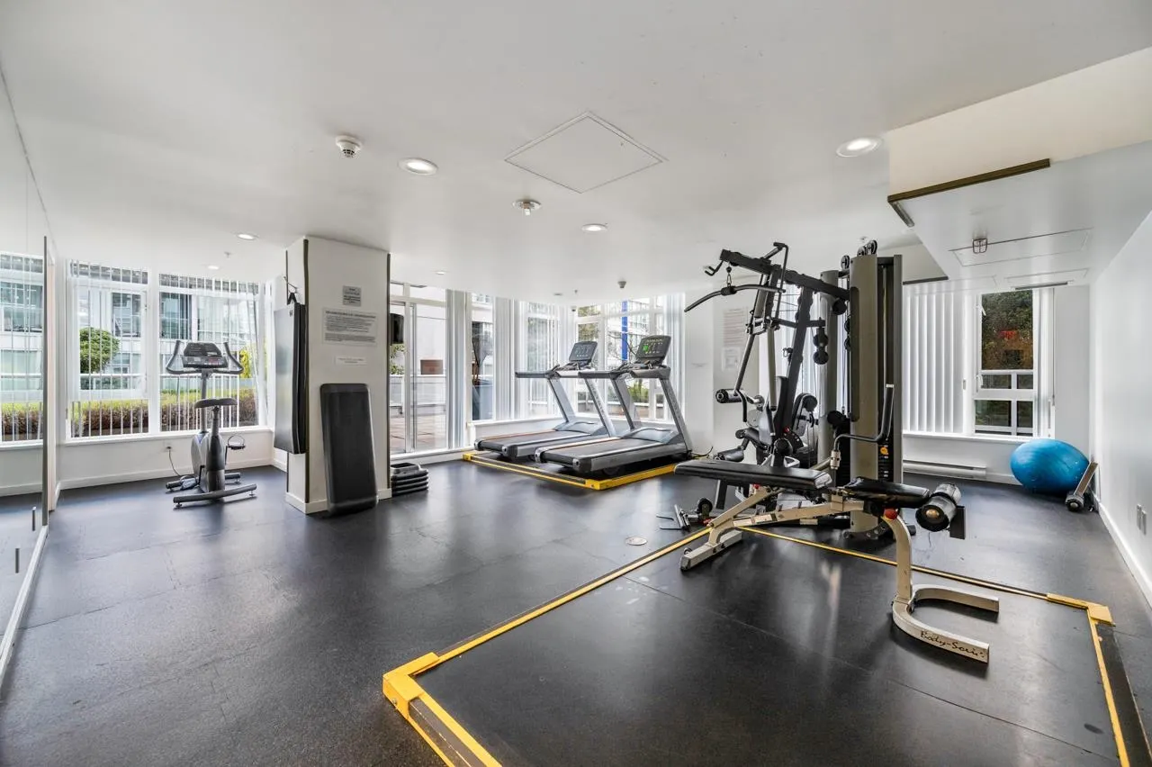 480 Robson Street #1201
