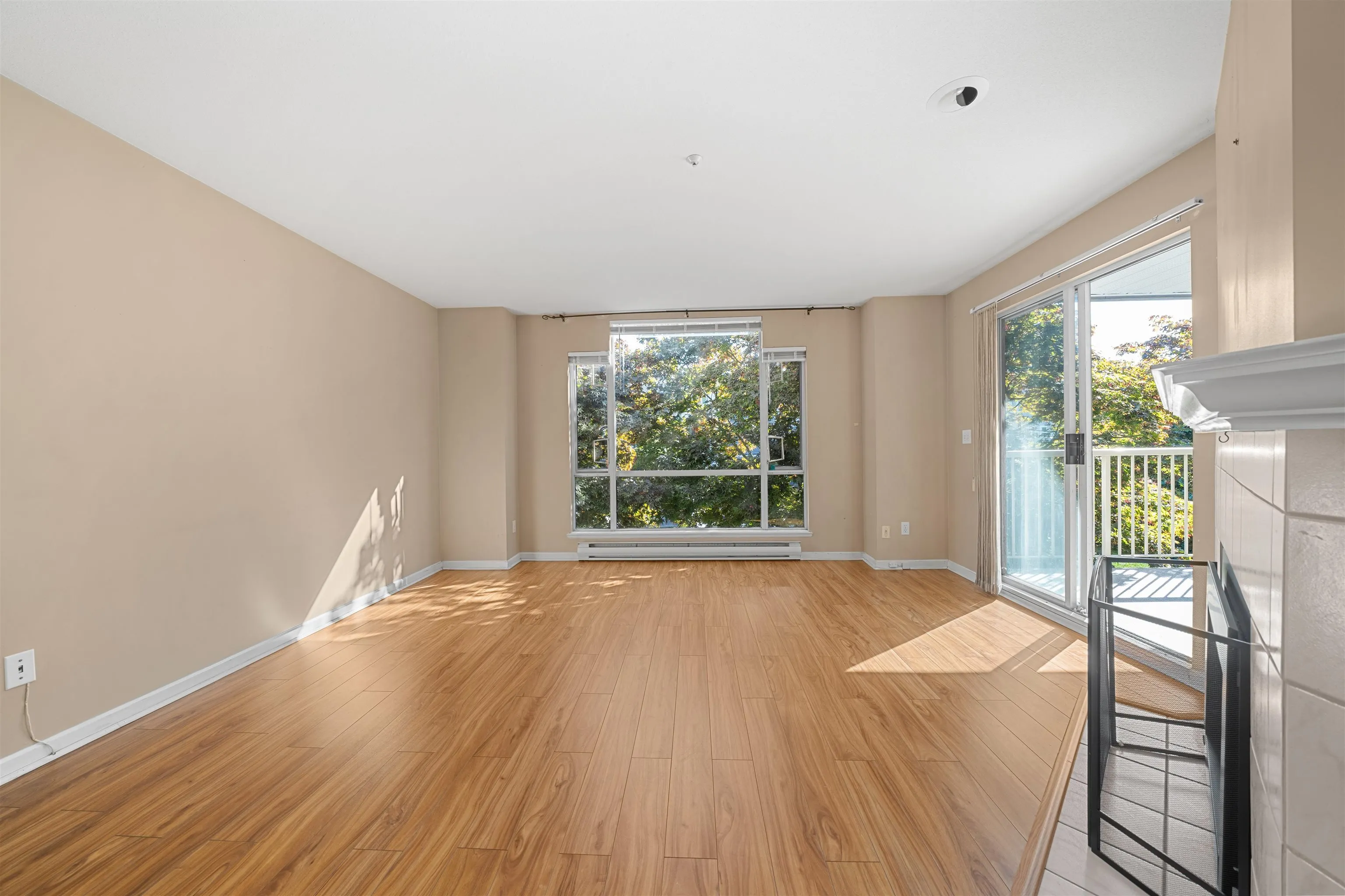 19122 122nd Avenue #213