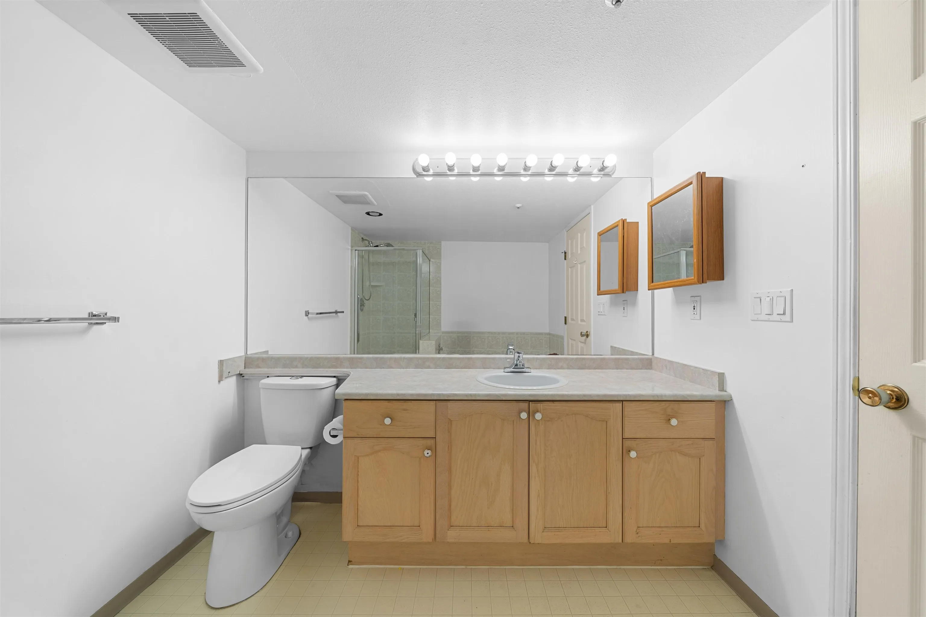 19122 122nd Avenue #213