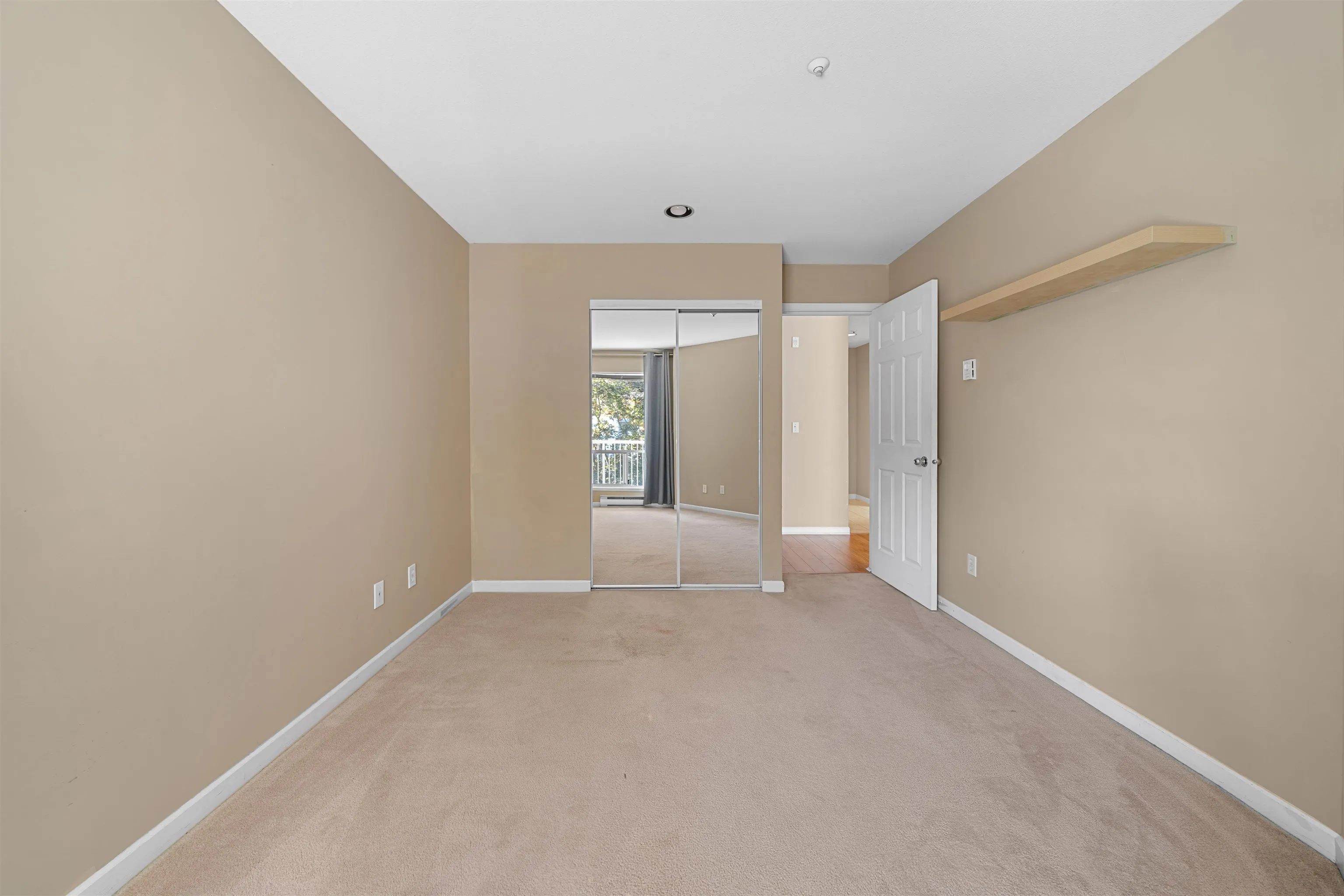 19122 122nd Avenue #213