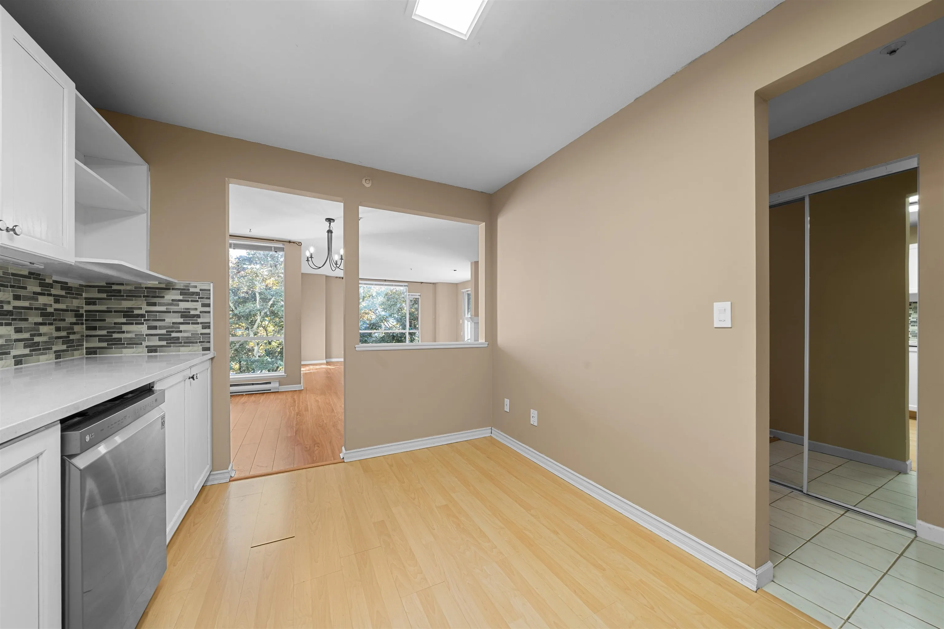 19122 122nd Avenue #213