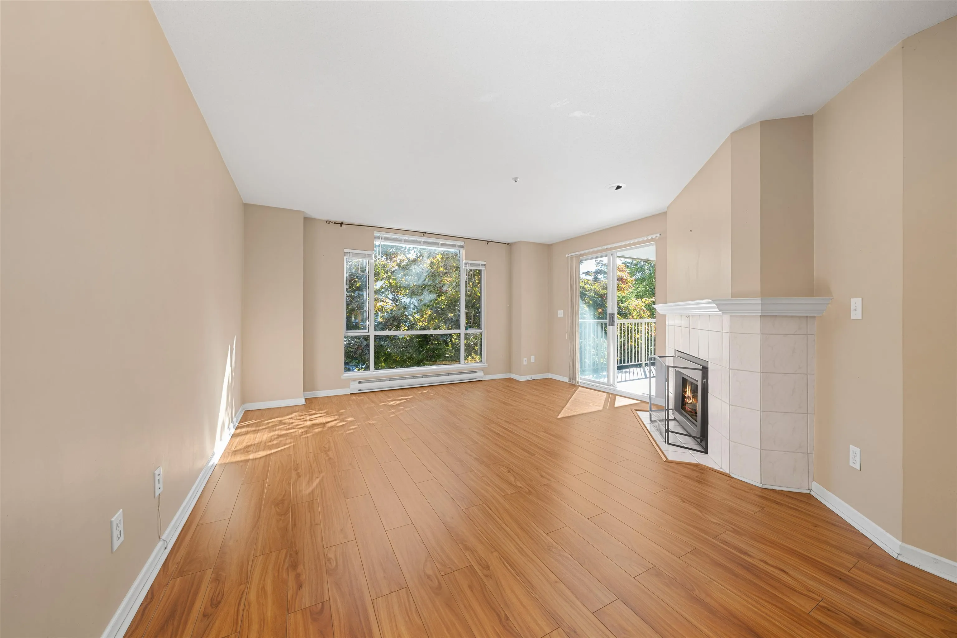 19122 122nd Avenue #213