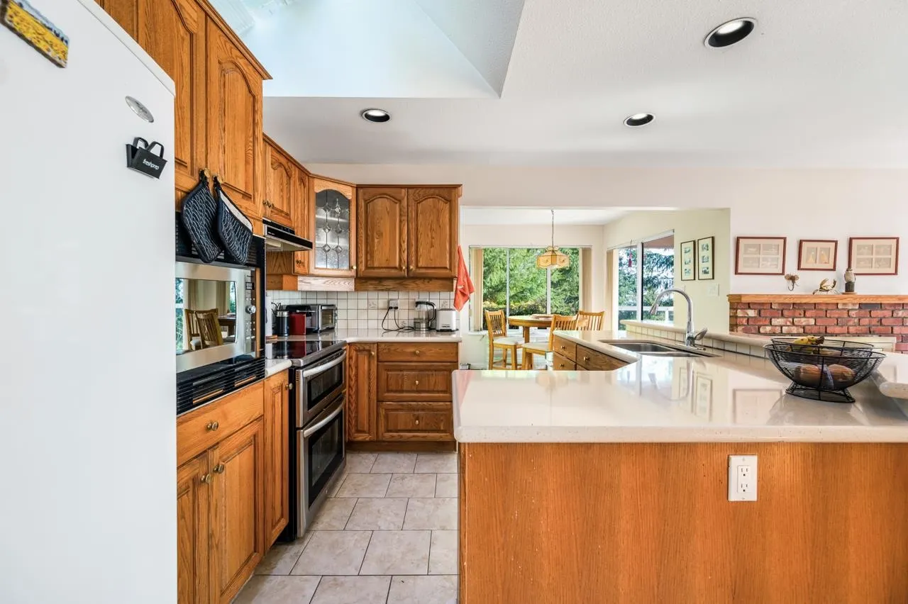 4815 Headland Close